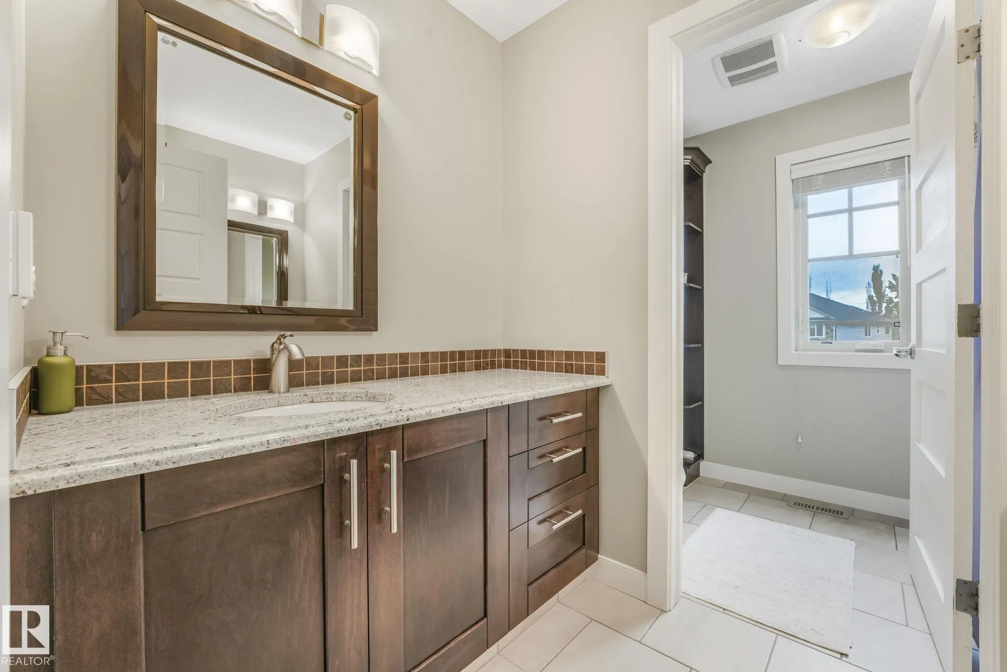 2441 BOWEN Wynd