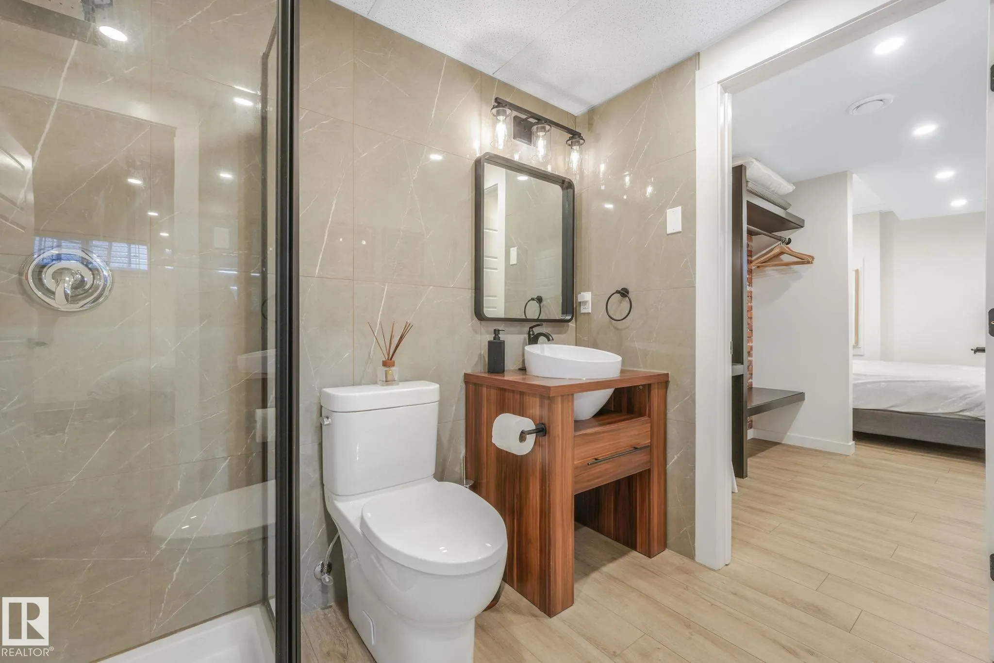 2441 BOWEN Wynd