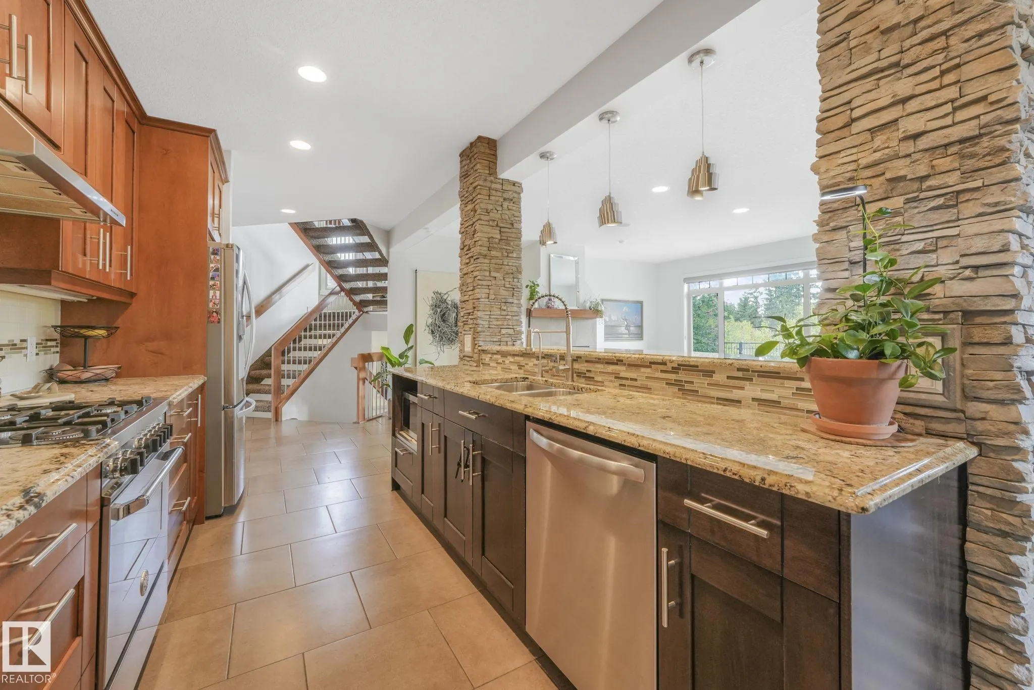 2441 BOWEN Wynd