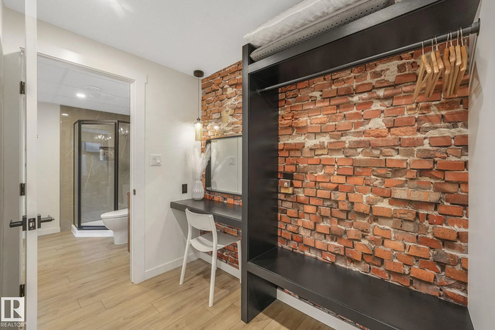 2441 BOWEN Wynd