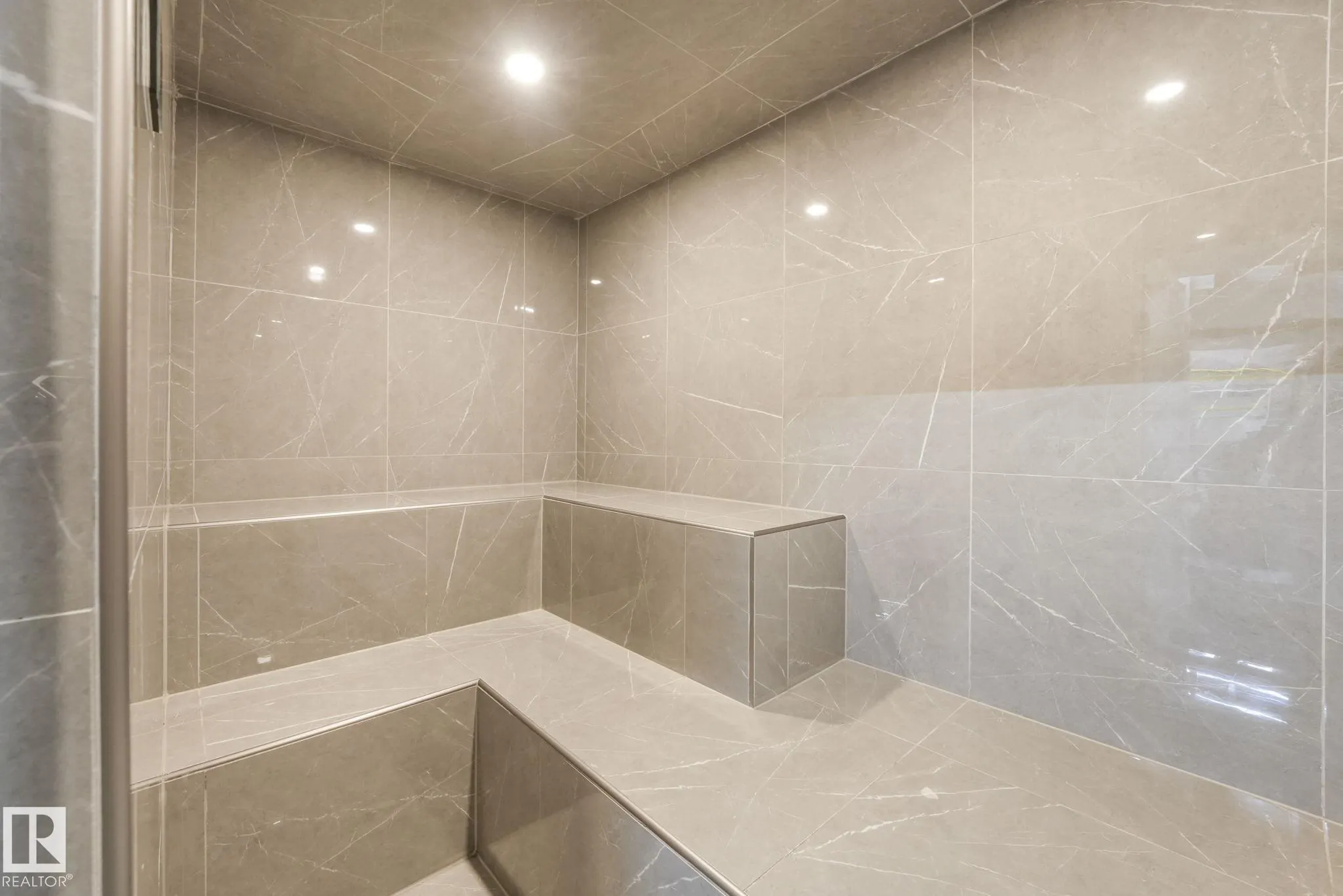 2441 BOWEN Wynd