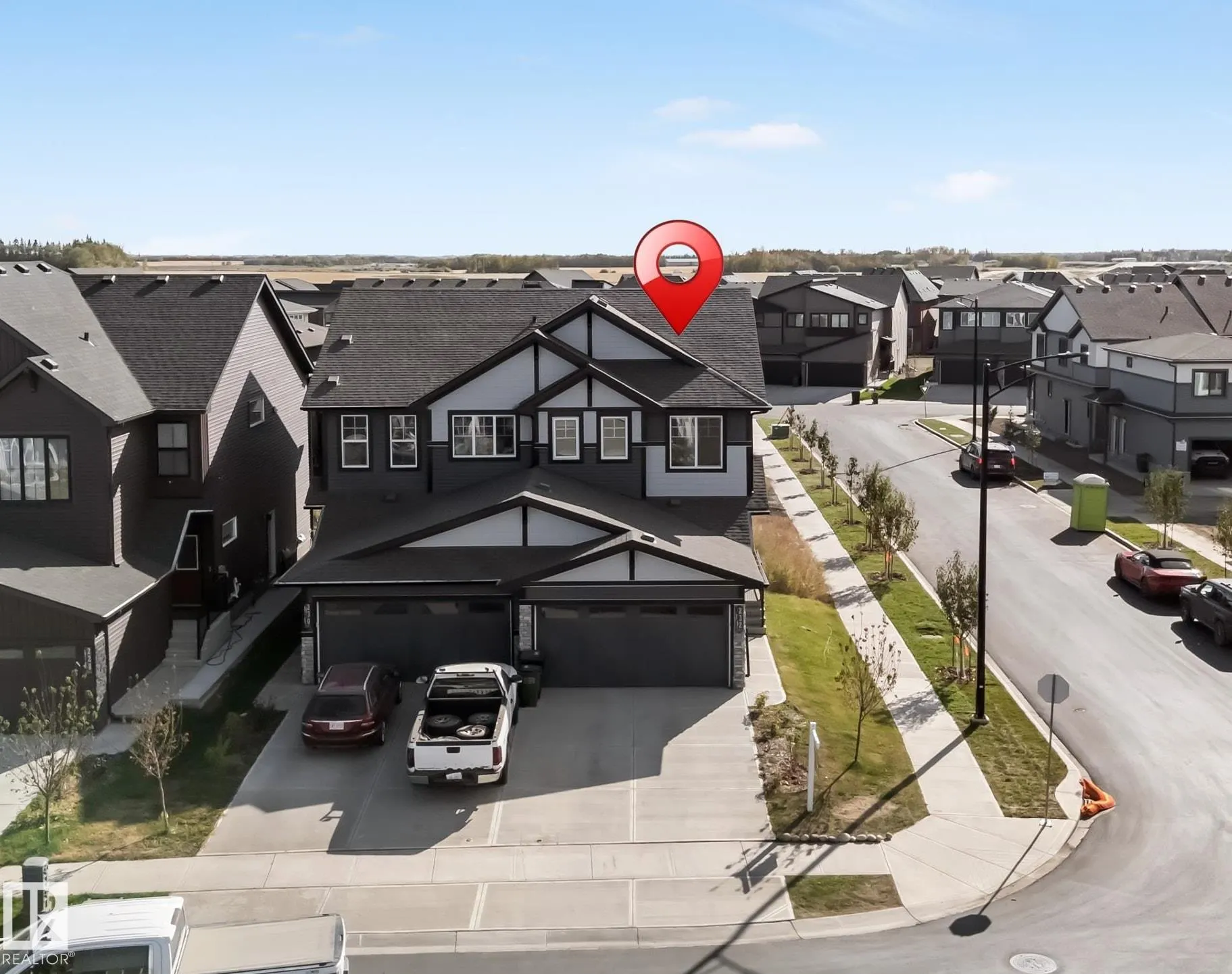 232 ORCHARDS Boulevard