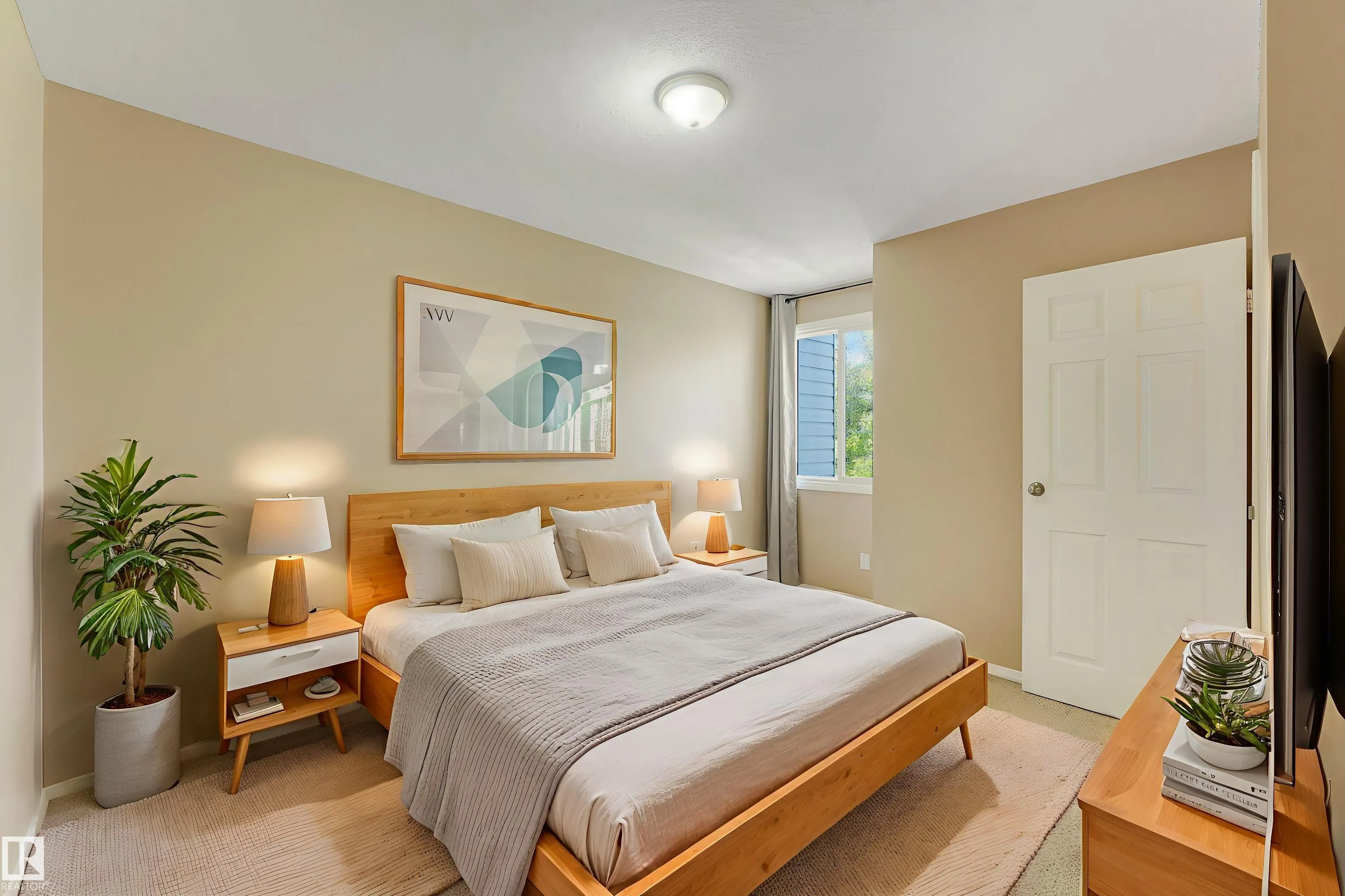 5 AMBERLY Court