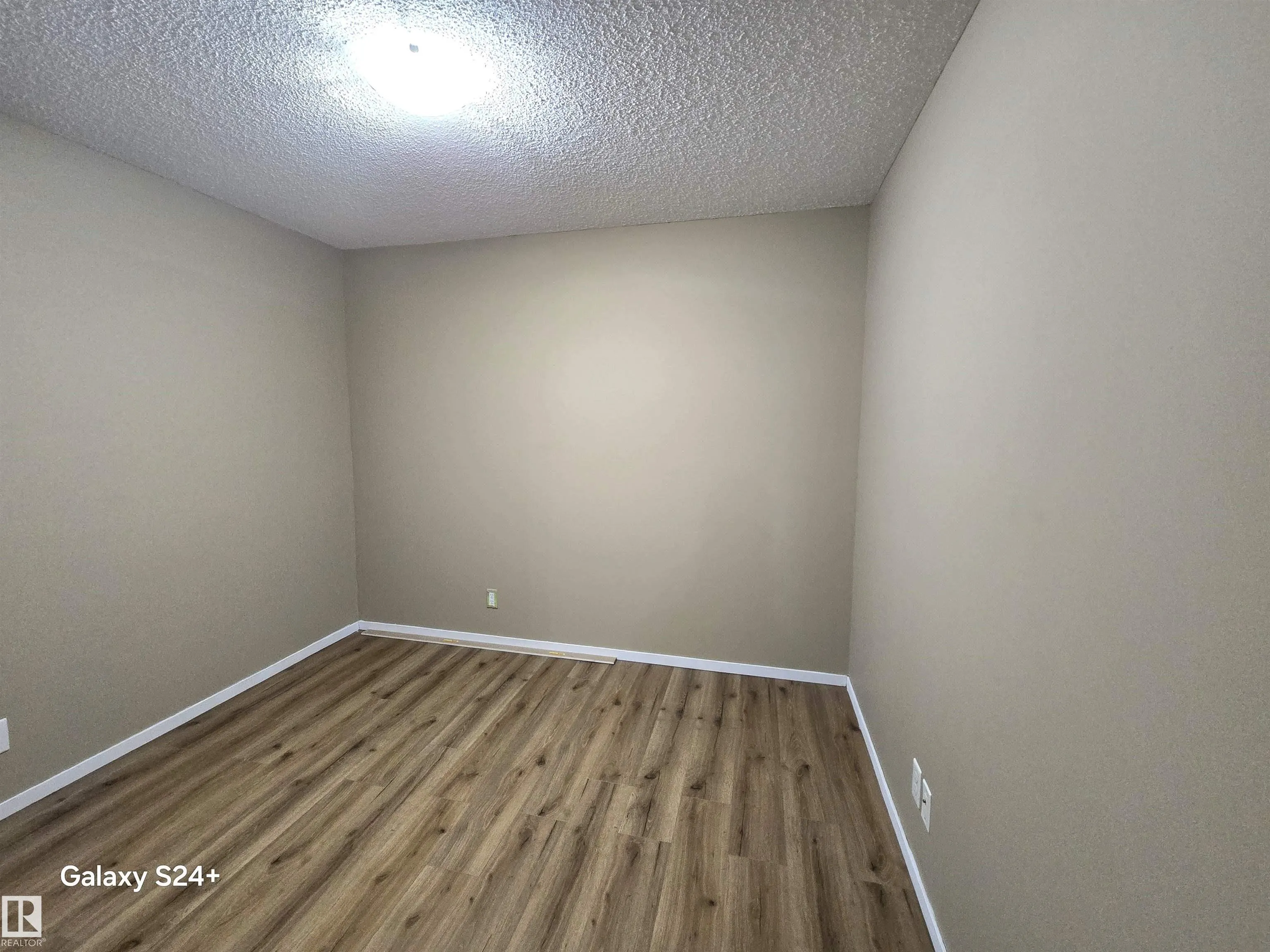 3207 JAMES MOWATT Trail