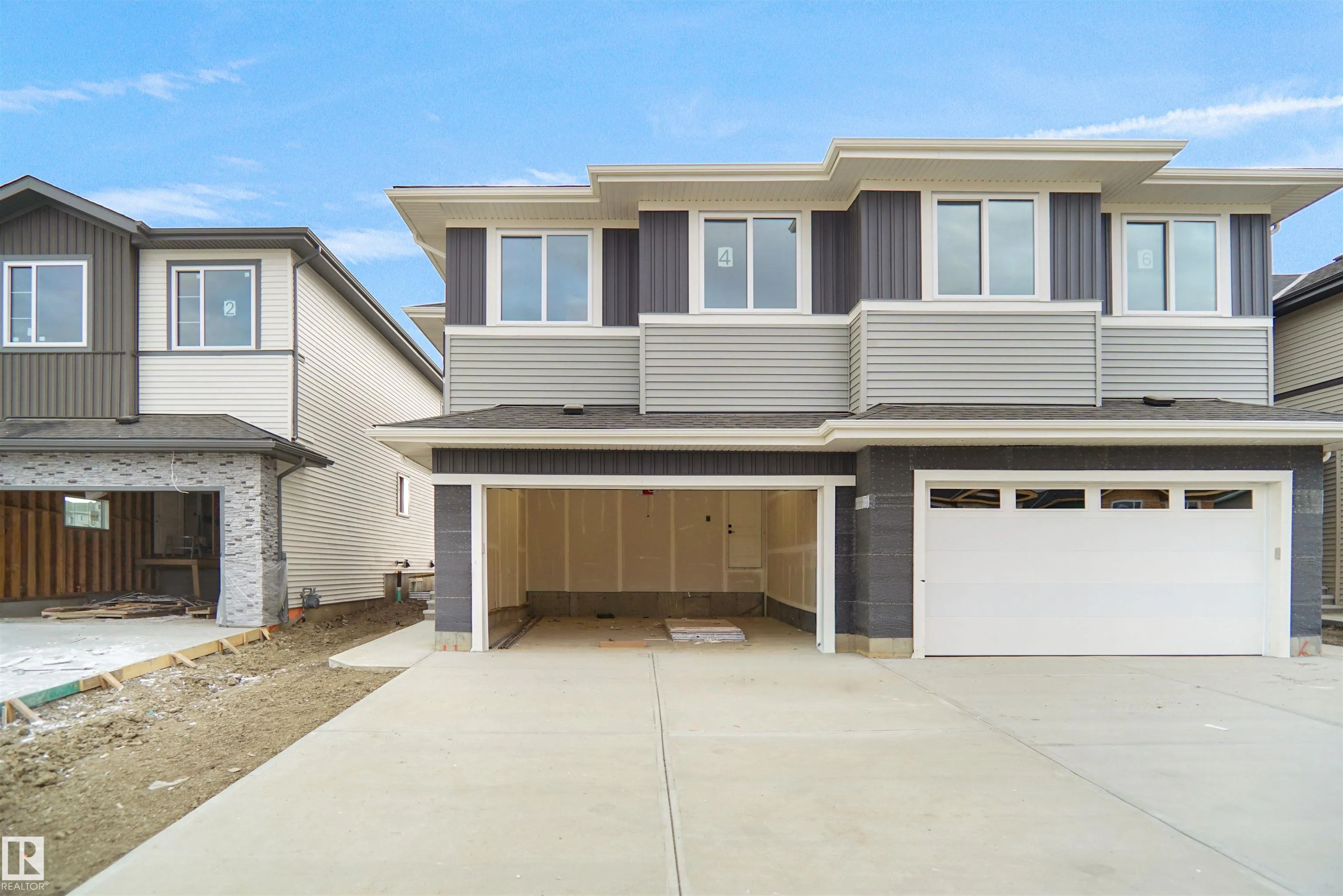 4 AXELWOOD CRESENT