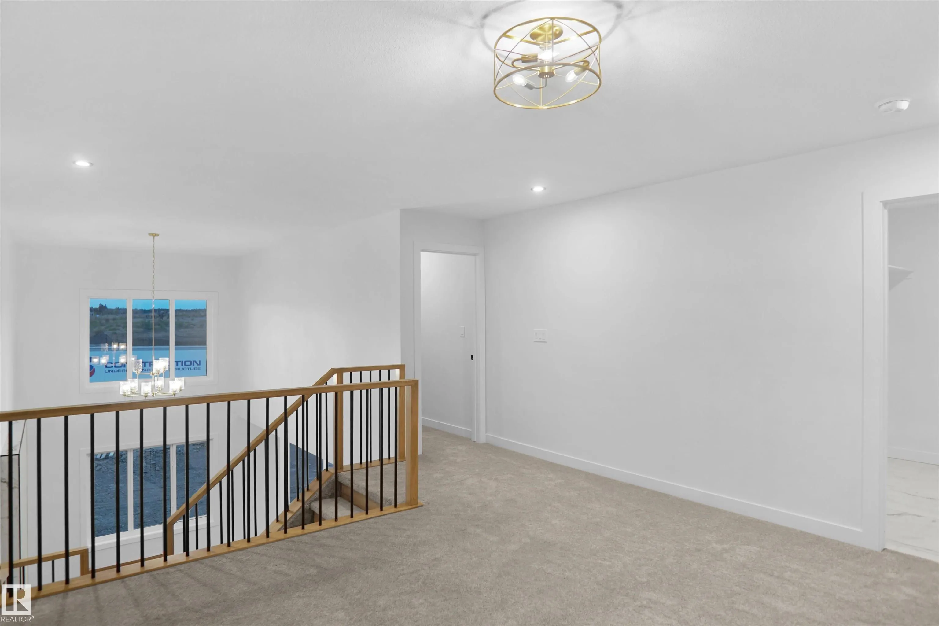 4 AXELWOOD CRESENT