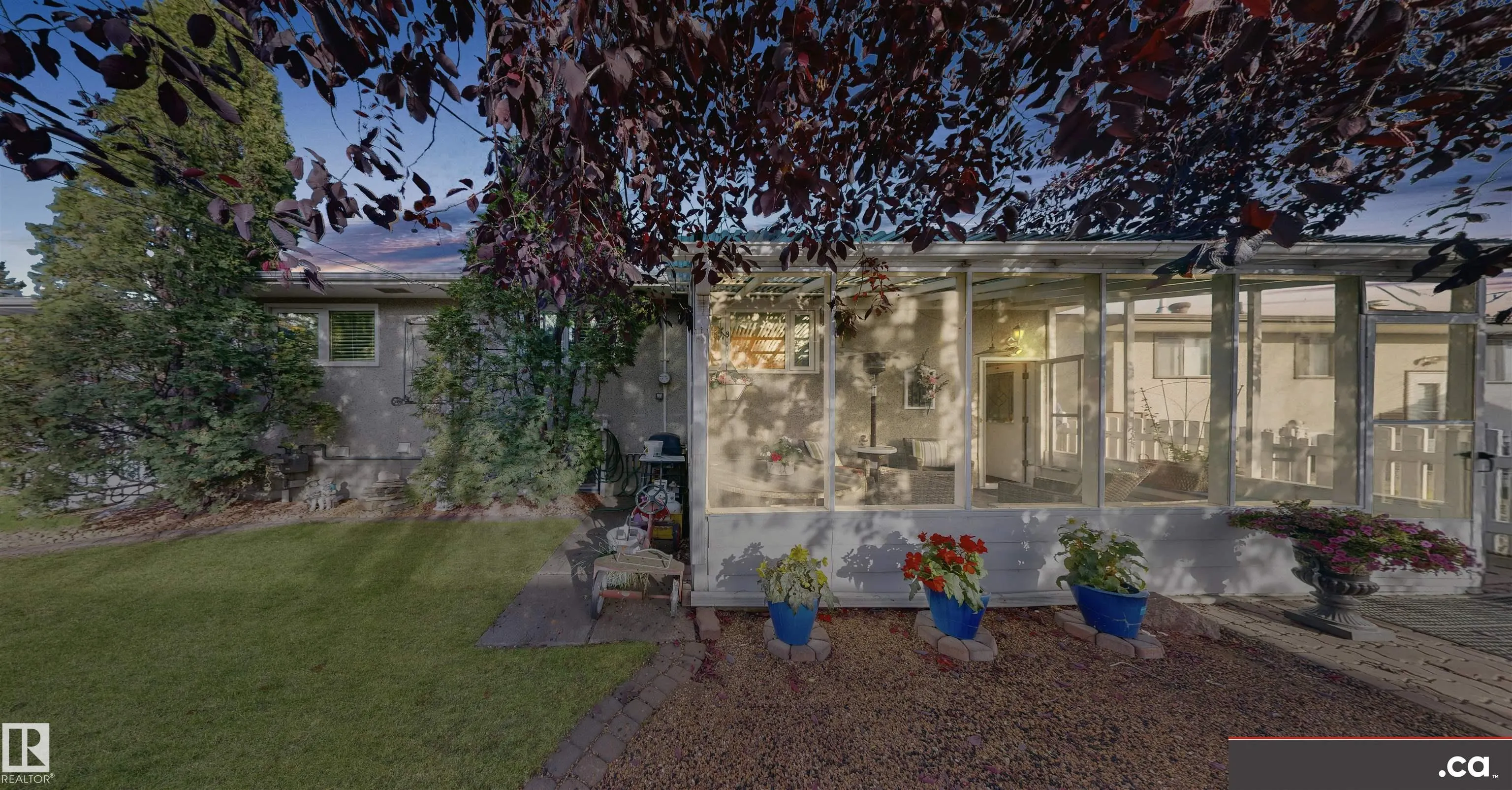 8428 54 Street