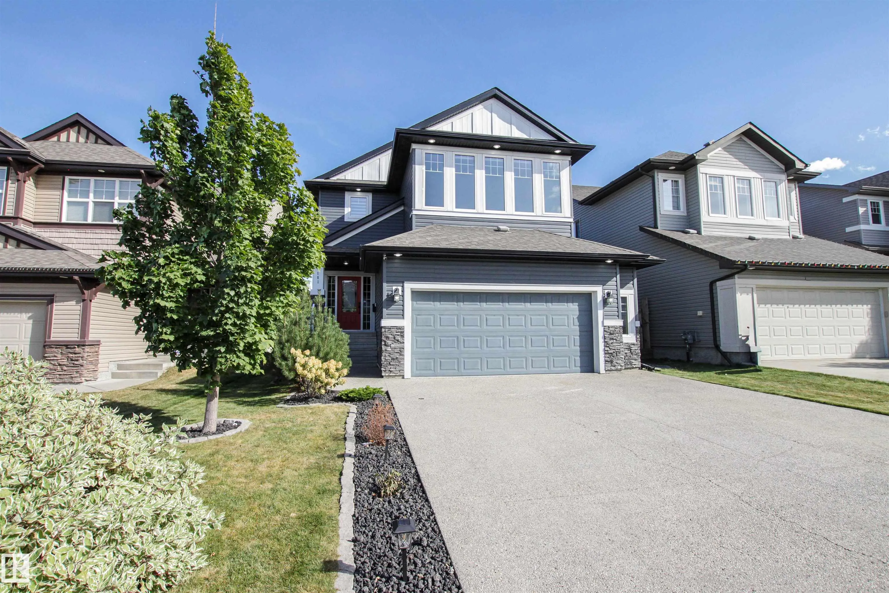 181 SANDALWOOD Crescent
