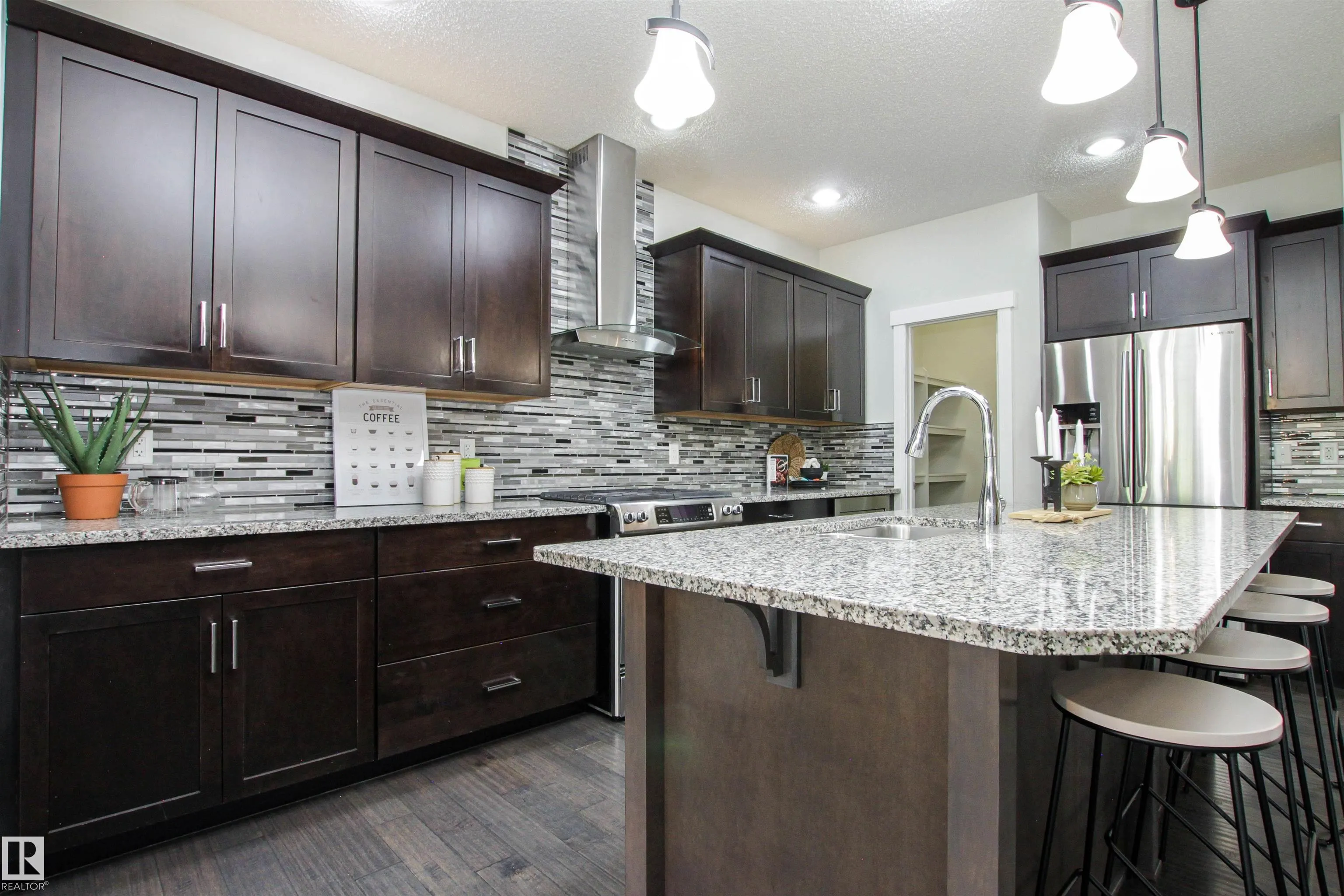 181 SANDALWOOD Crescent