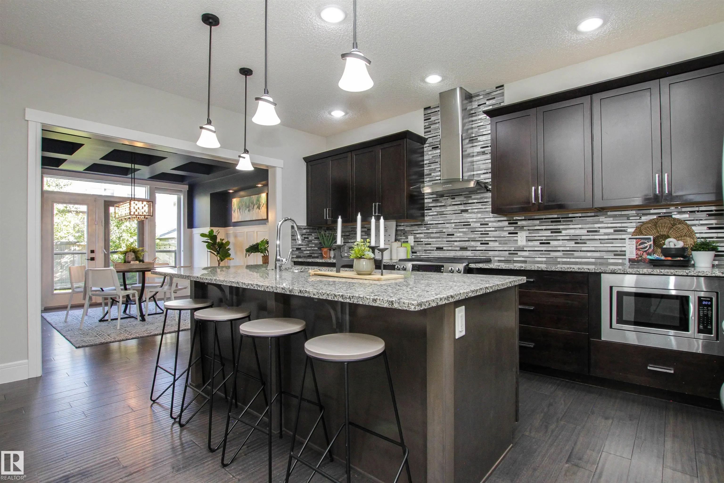 181 SANDALWOOD Crescent