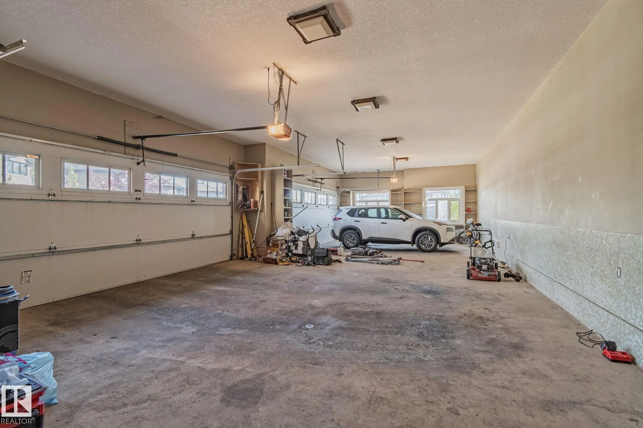 52327 RGE ROAD 233