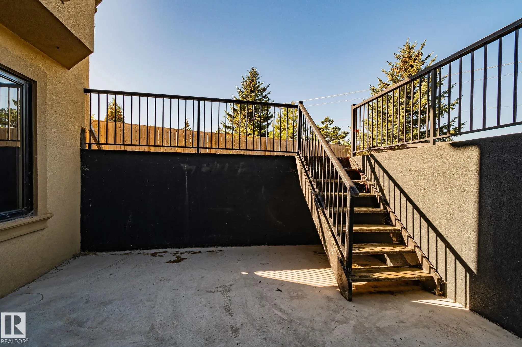 52327 RGE ROAD 233