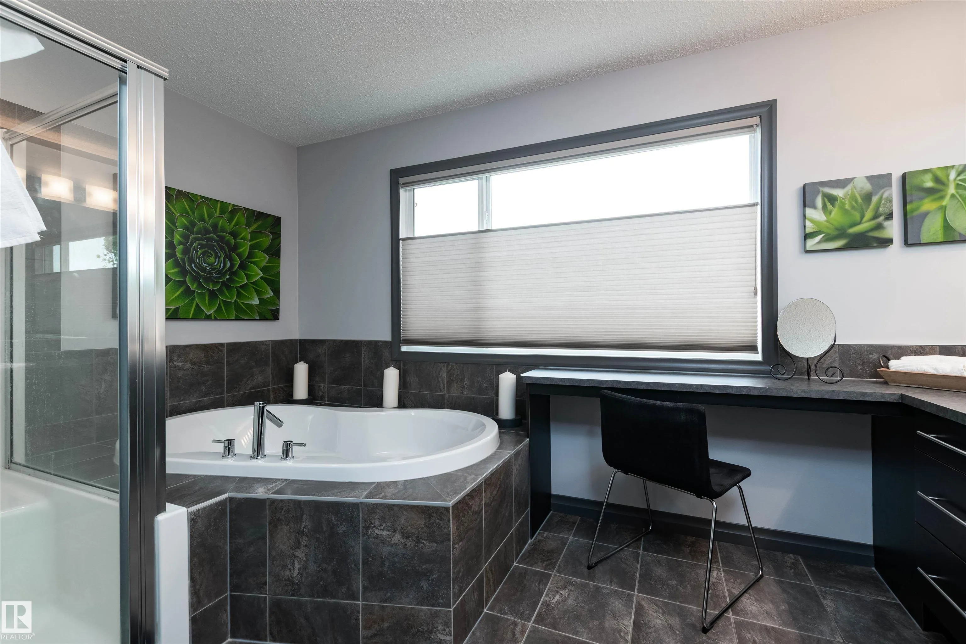 5408 Sunview Bay