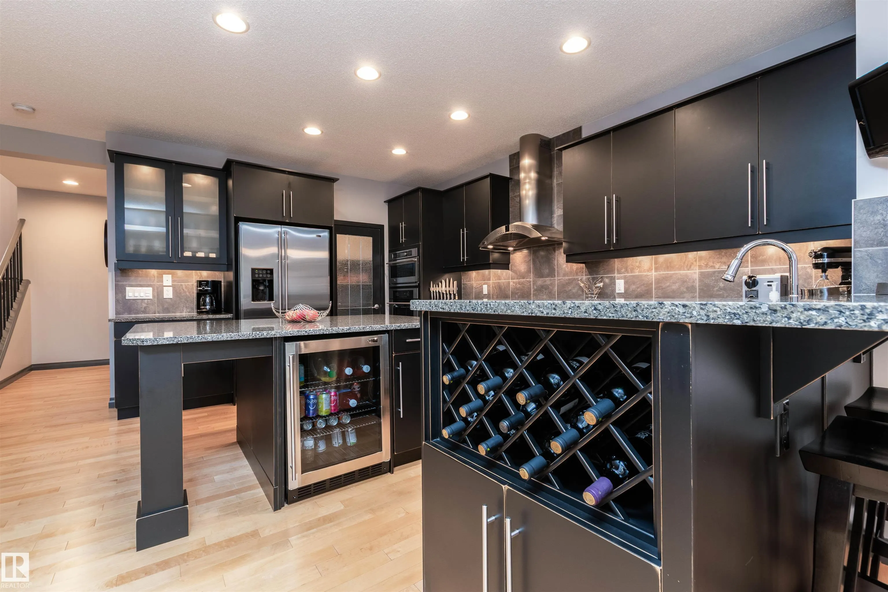 5408 Sunview Bay