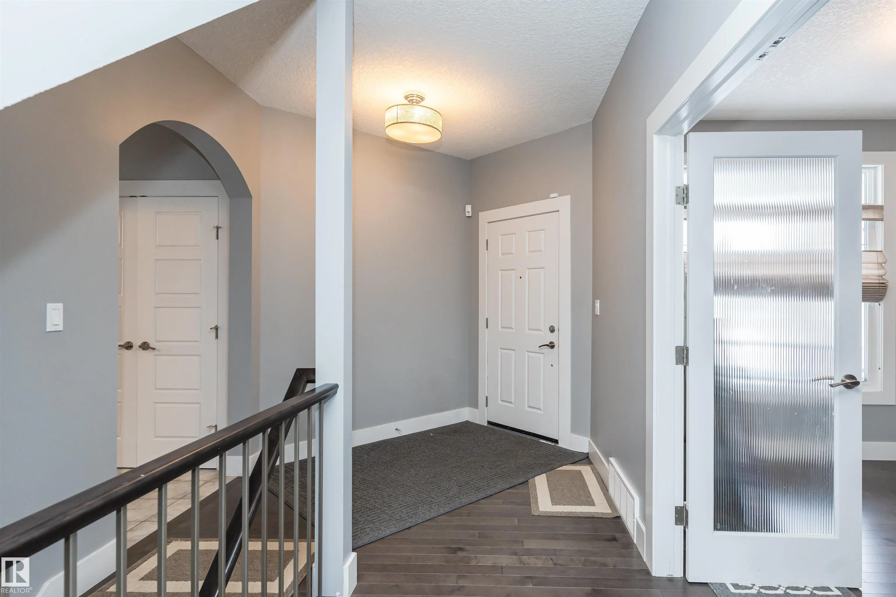 837 HODGINS Road