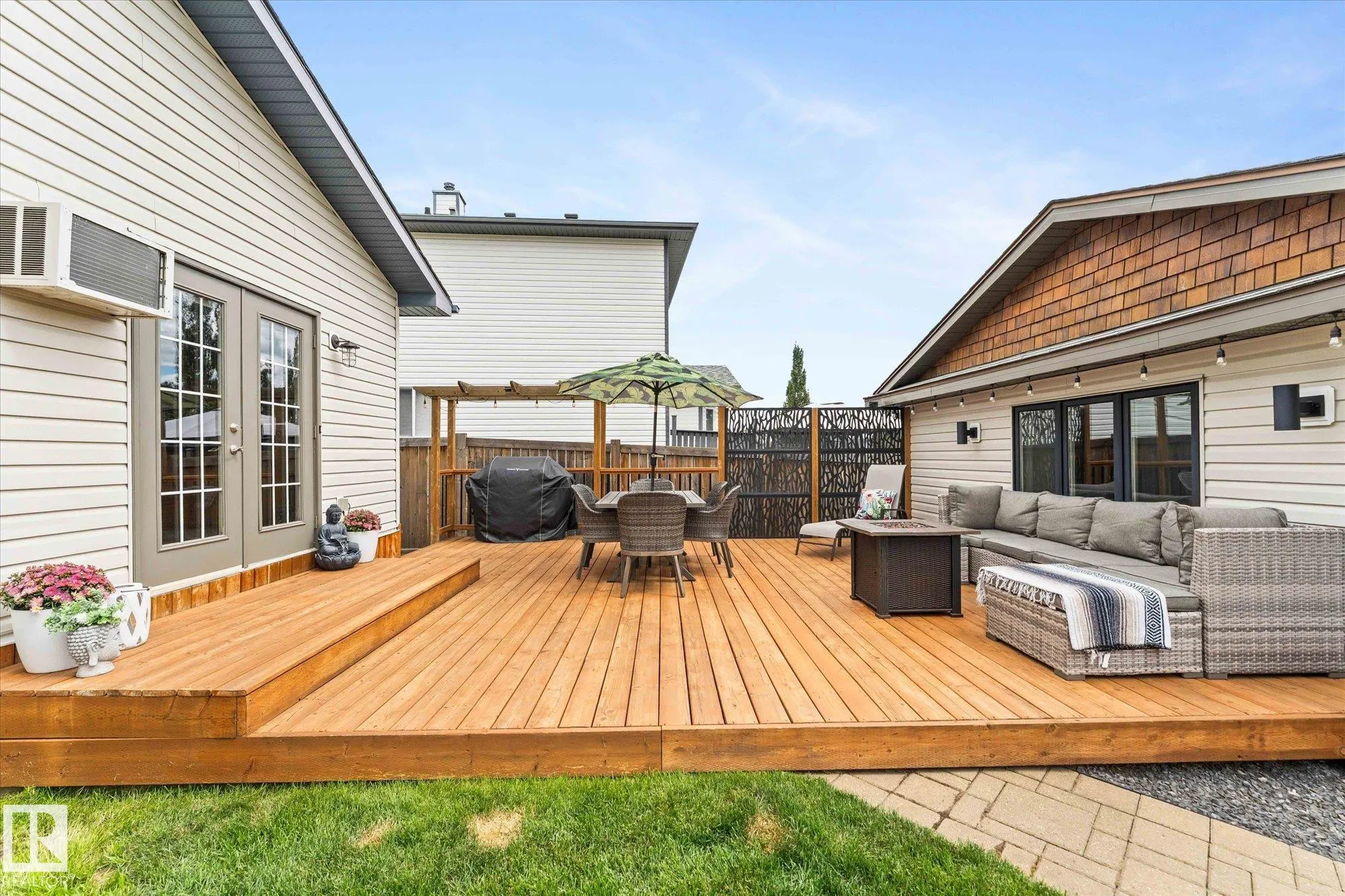89 LANDSDOWNE Drive