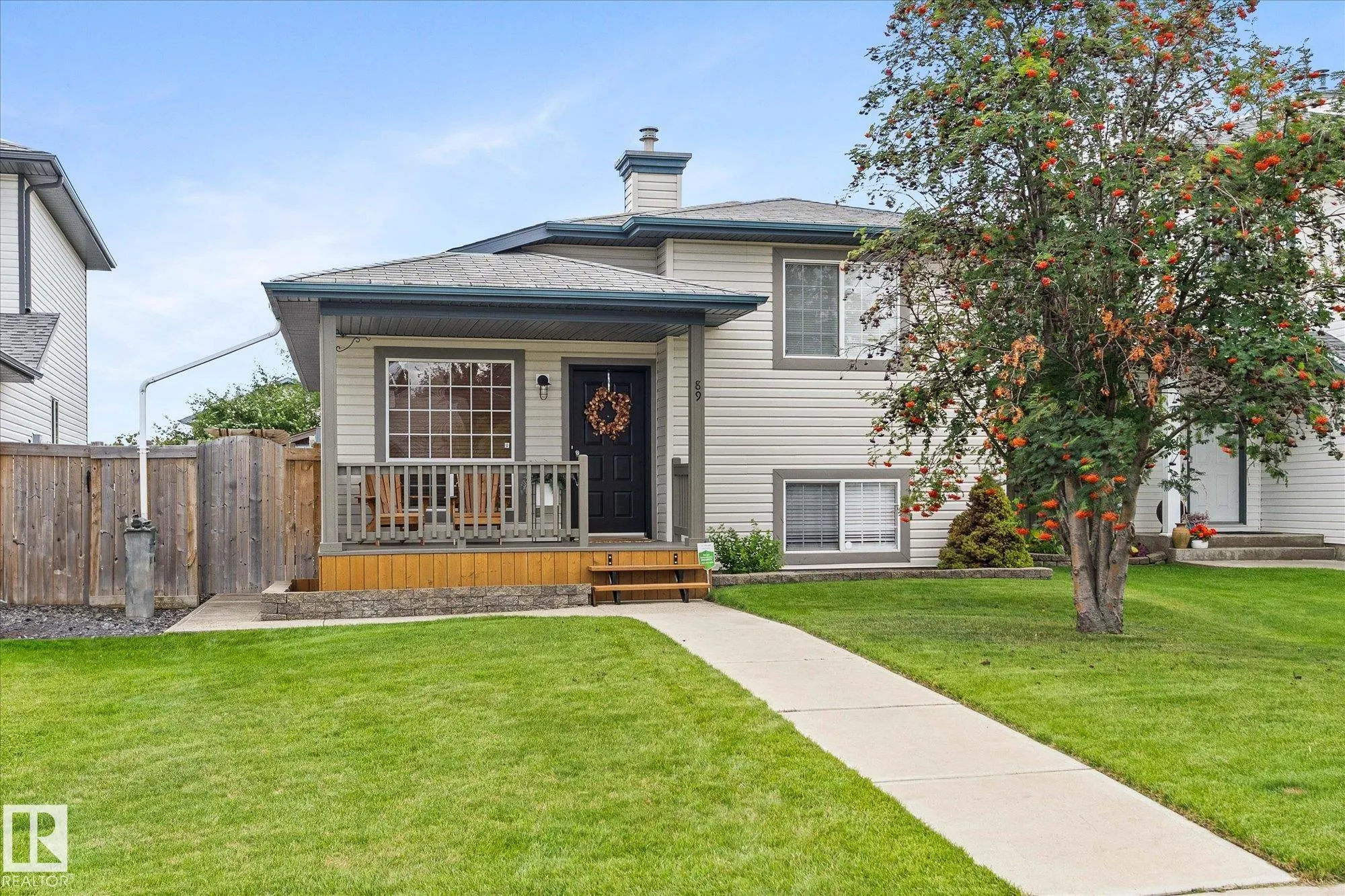 89 LANDSDOWNE Drive