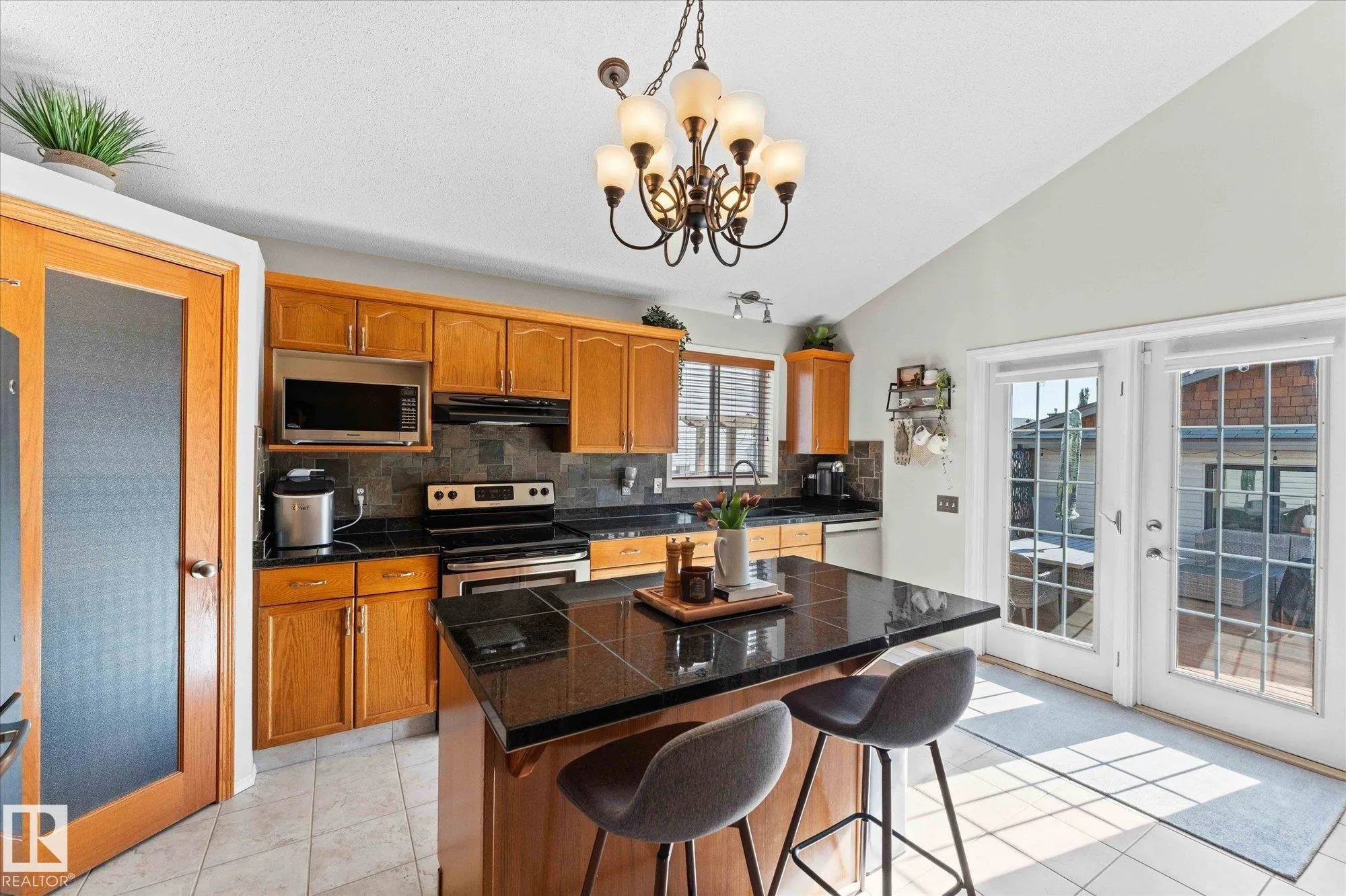 89 LANDSDOWNE Drive