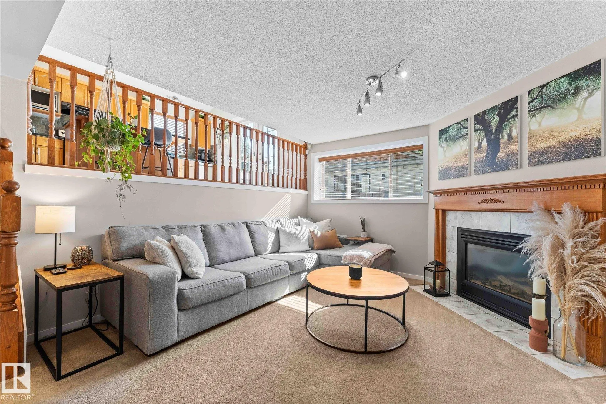 89 LANDSDOWNE Drive