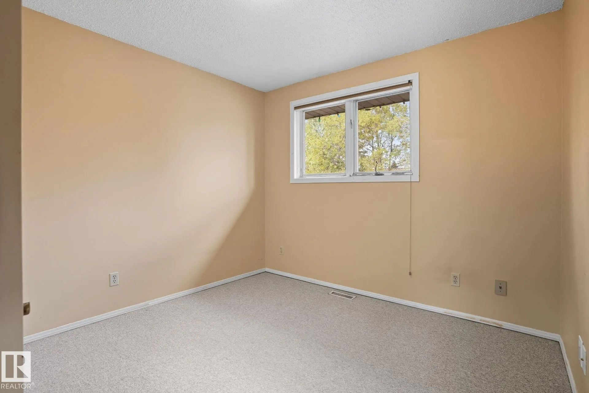 7 PEMBINA Place