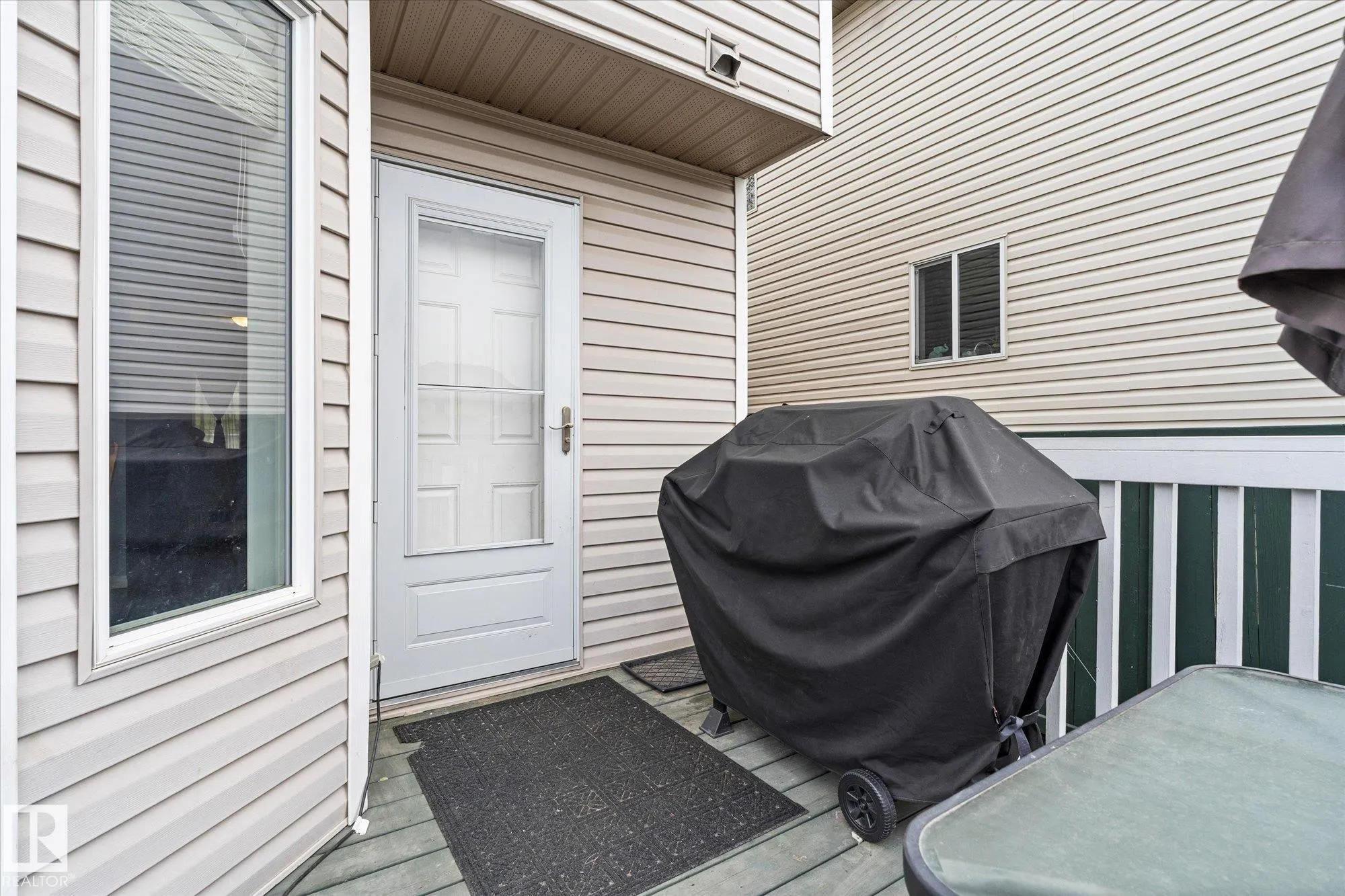 23 VERNON Street