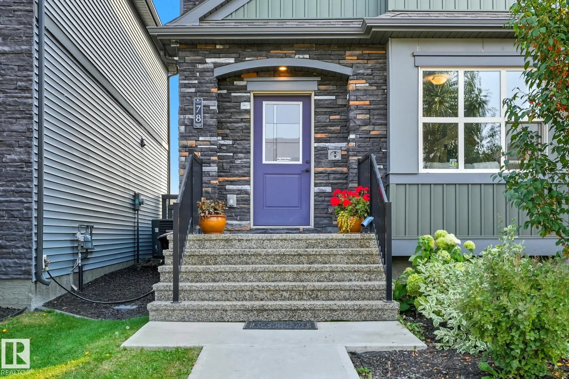 78 GARNEAU Gate