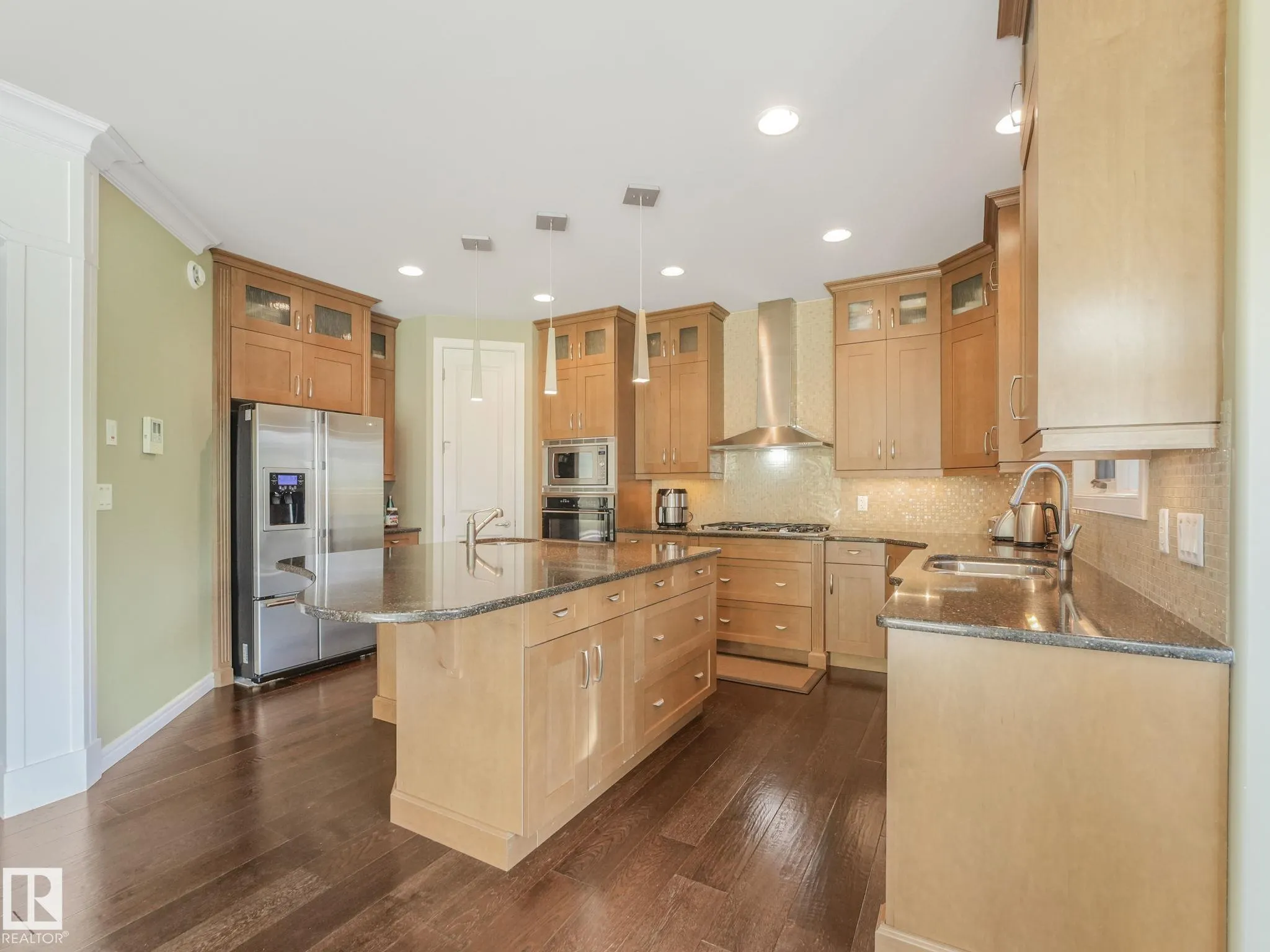 2408 MARTELL Crescent