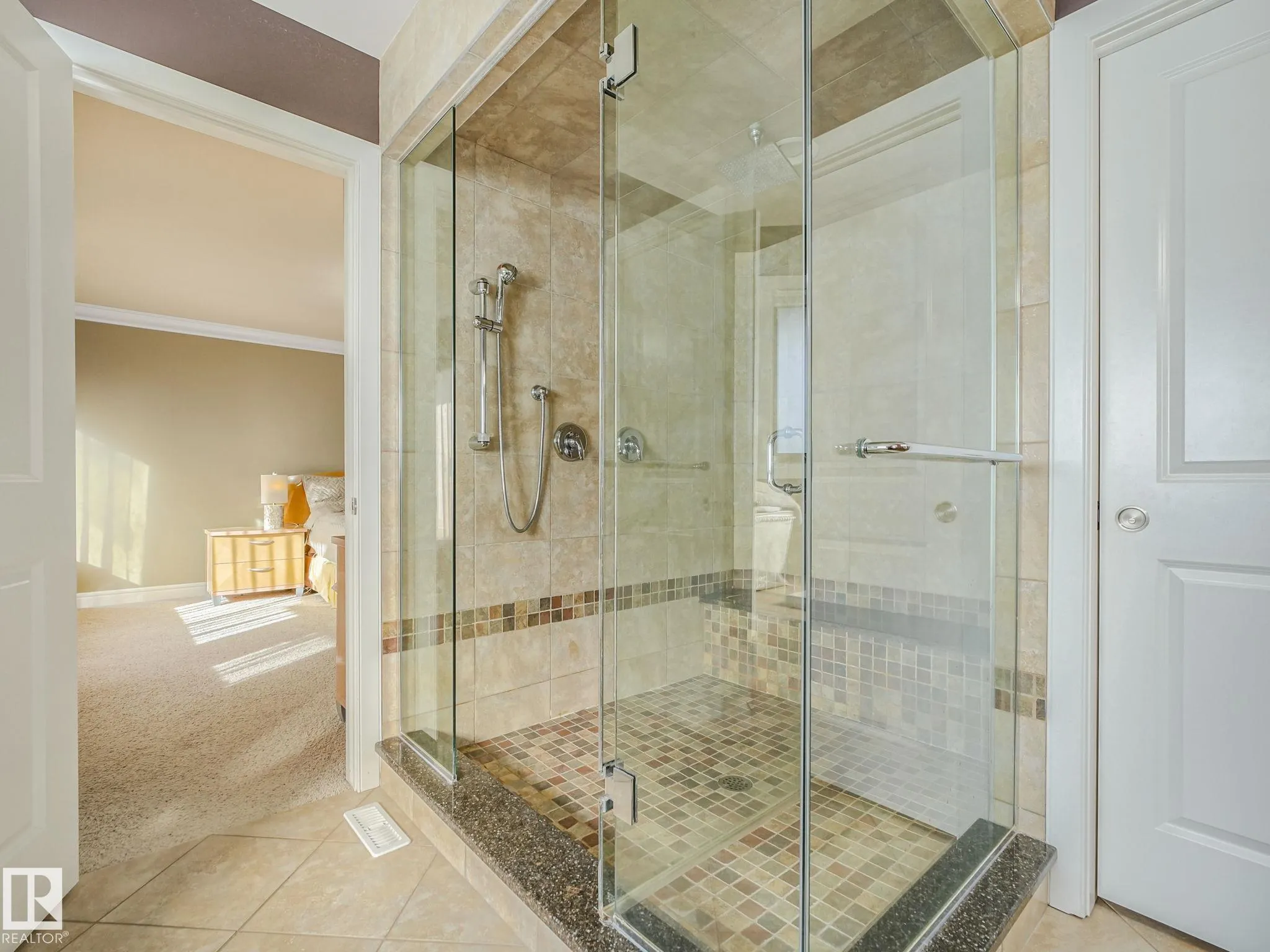 2408 MARTELL Crescent