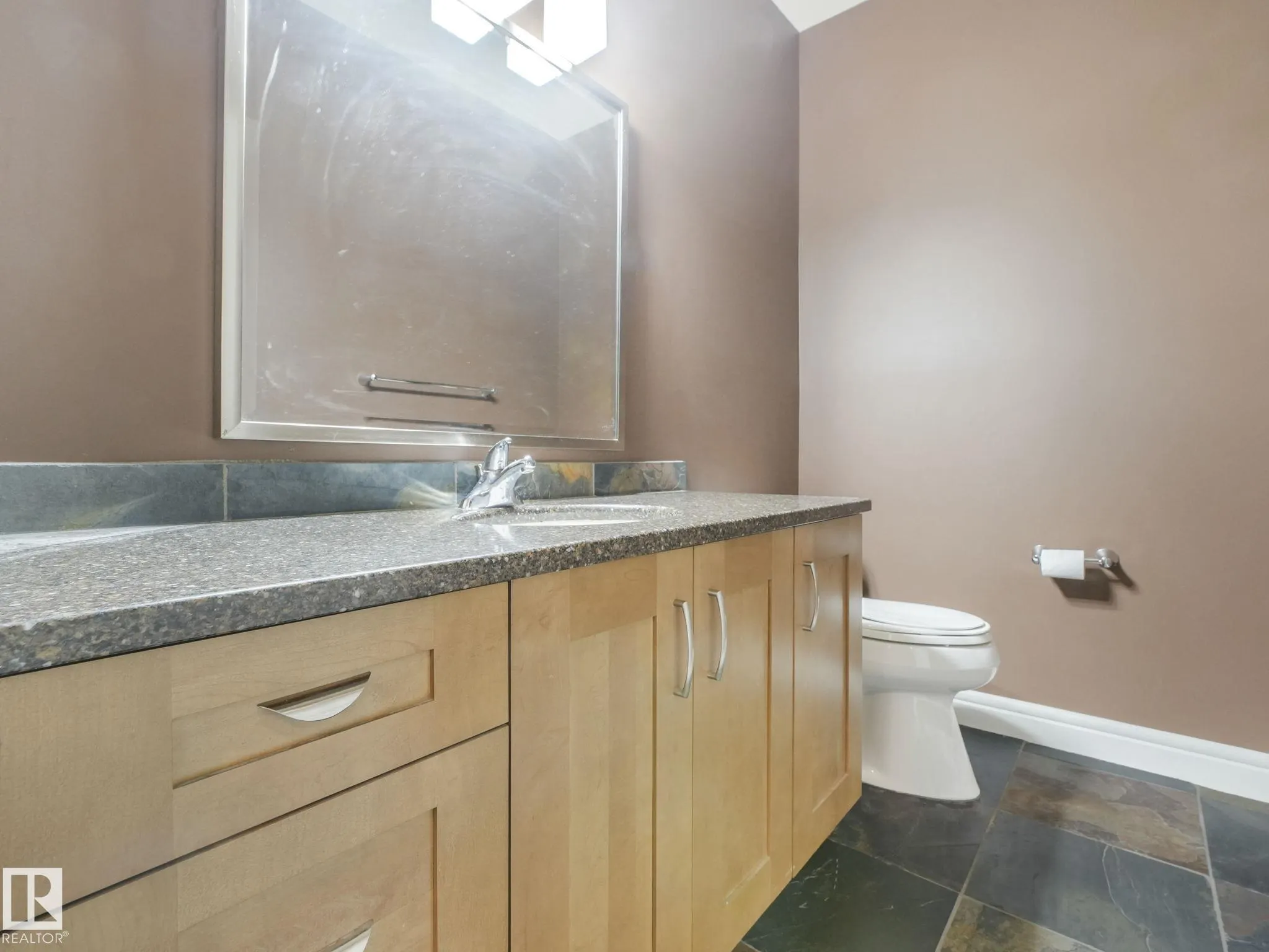 2408 MARTELL Crescent