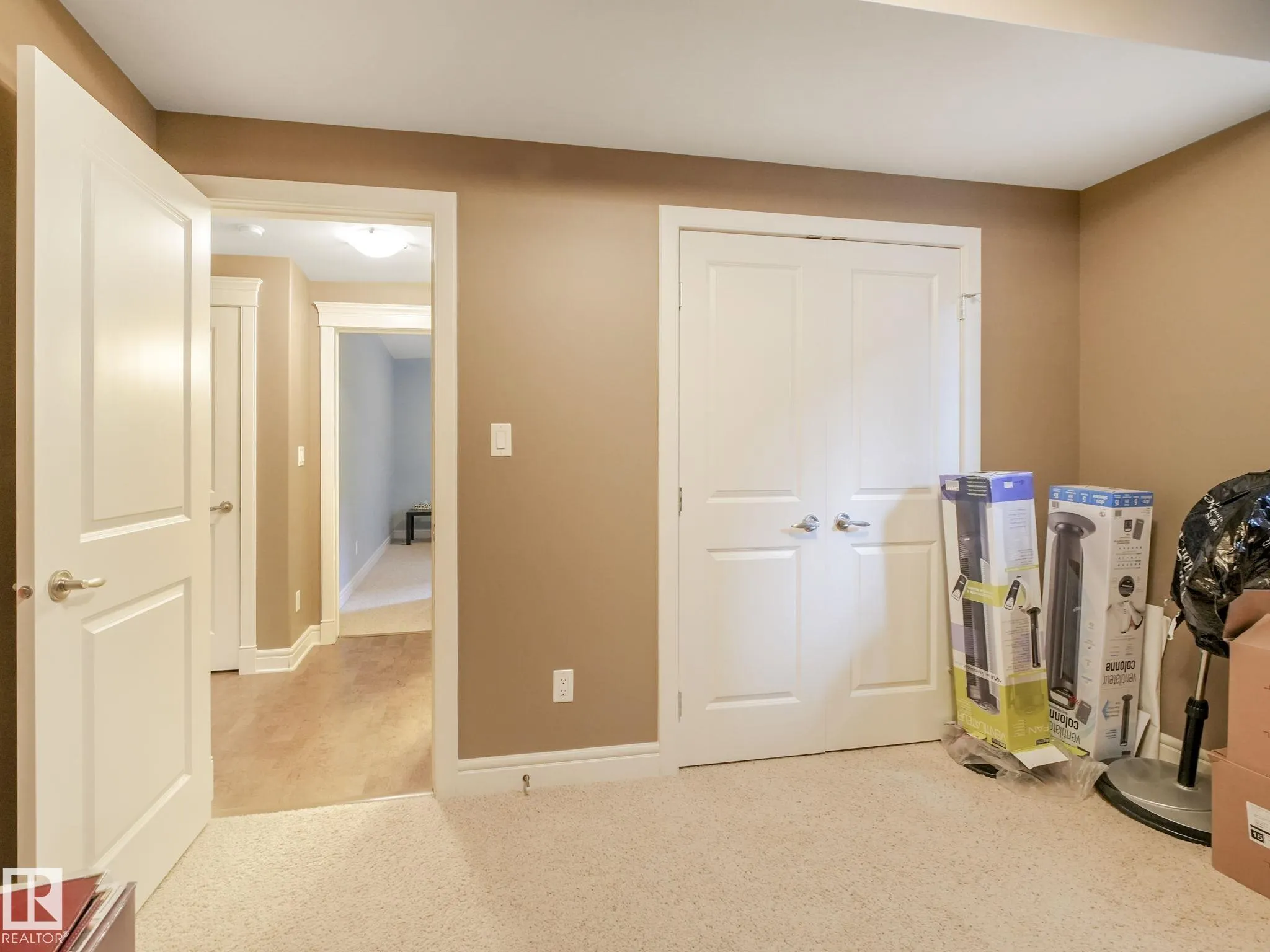 2408 MARTELL Crescent
