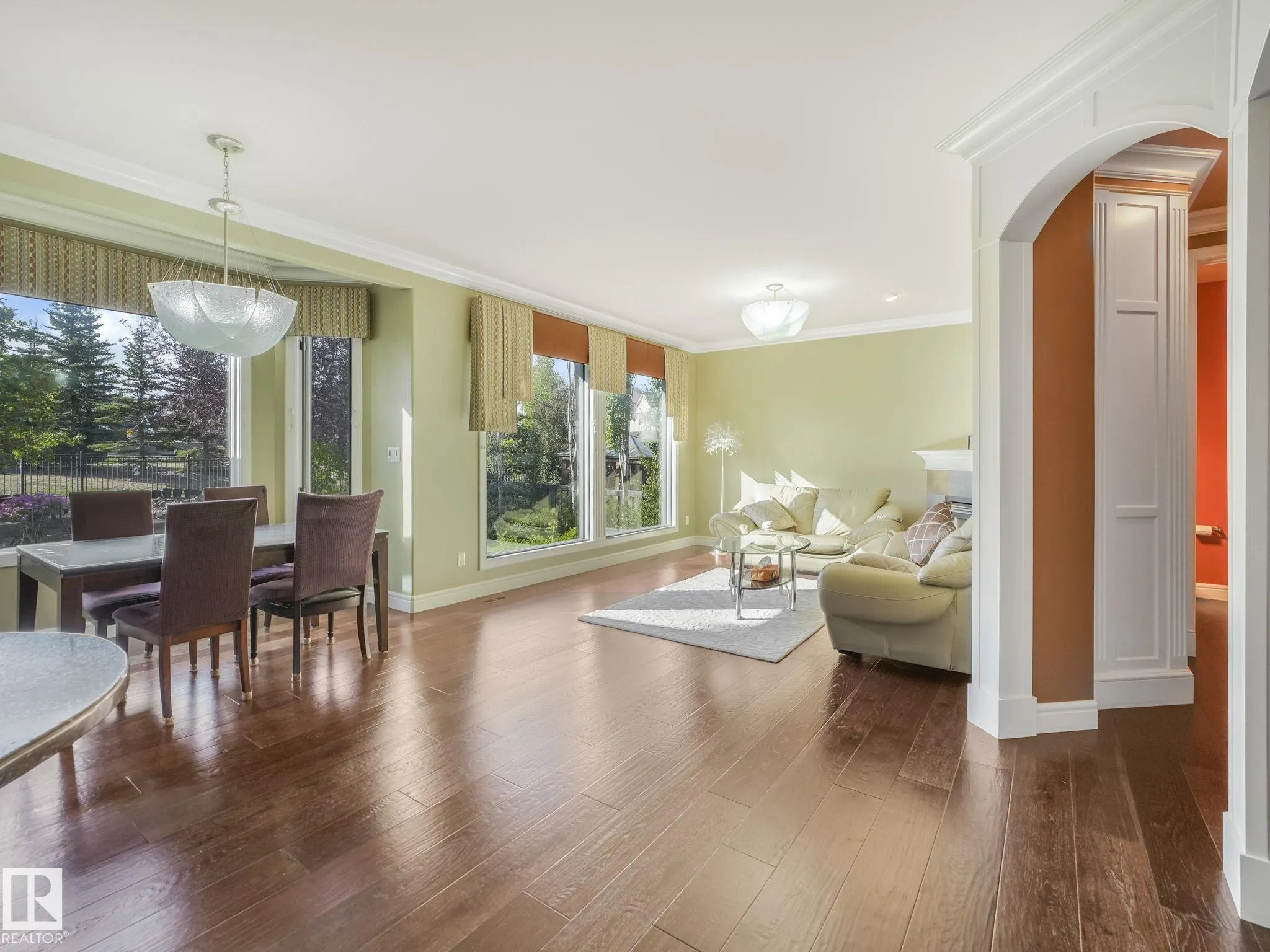 2408 MARTELL Crescent