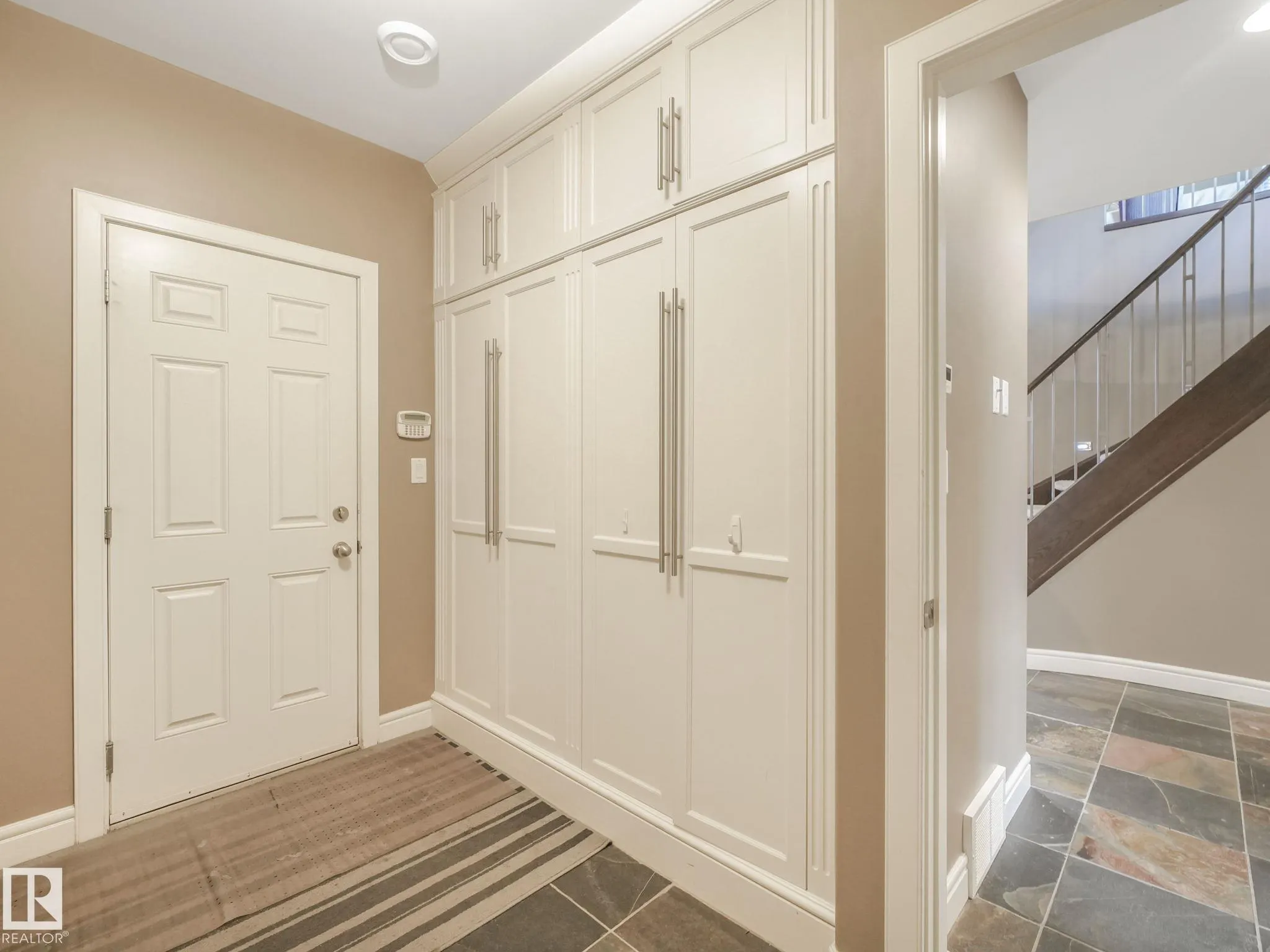 2408 MARTELL Crescent