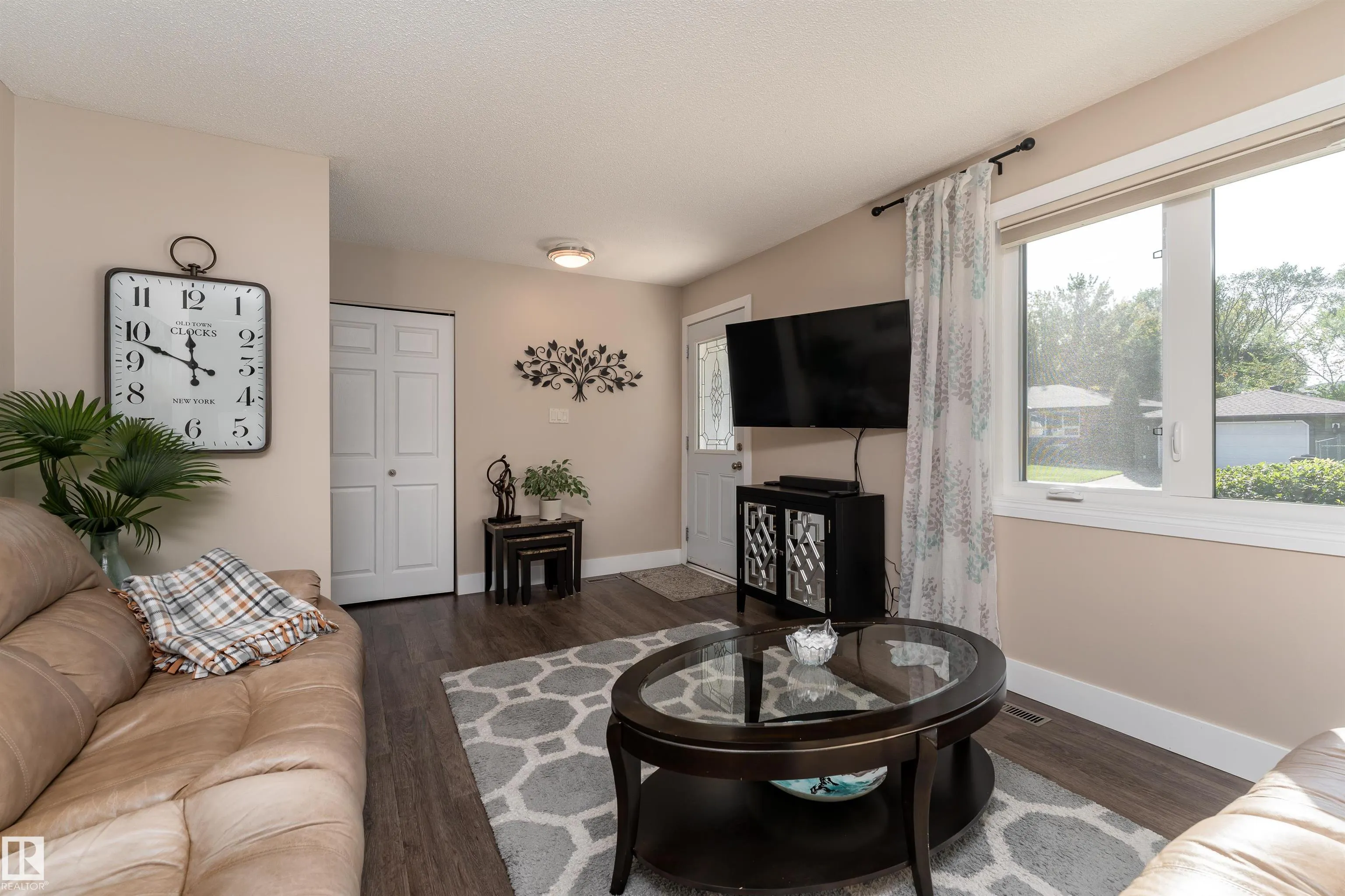 1031 LUEDERS Crescent