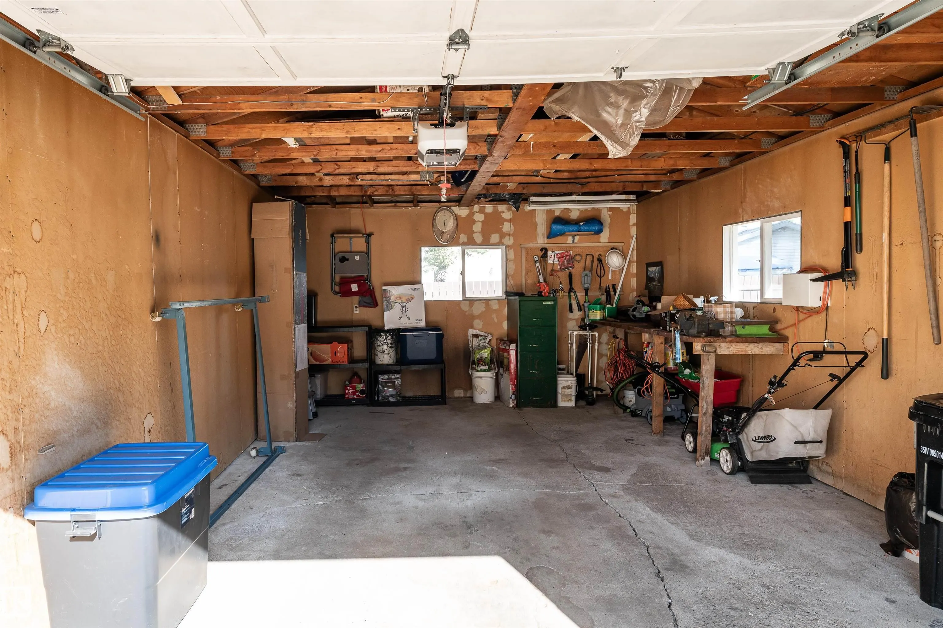1031 LUEDERS Crescent