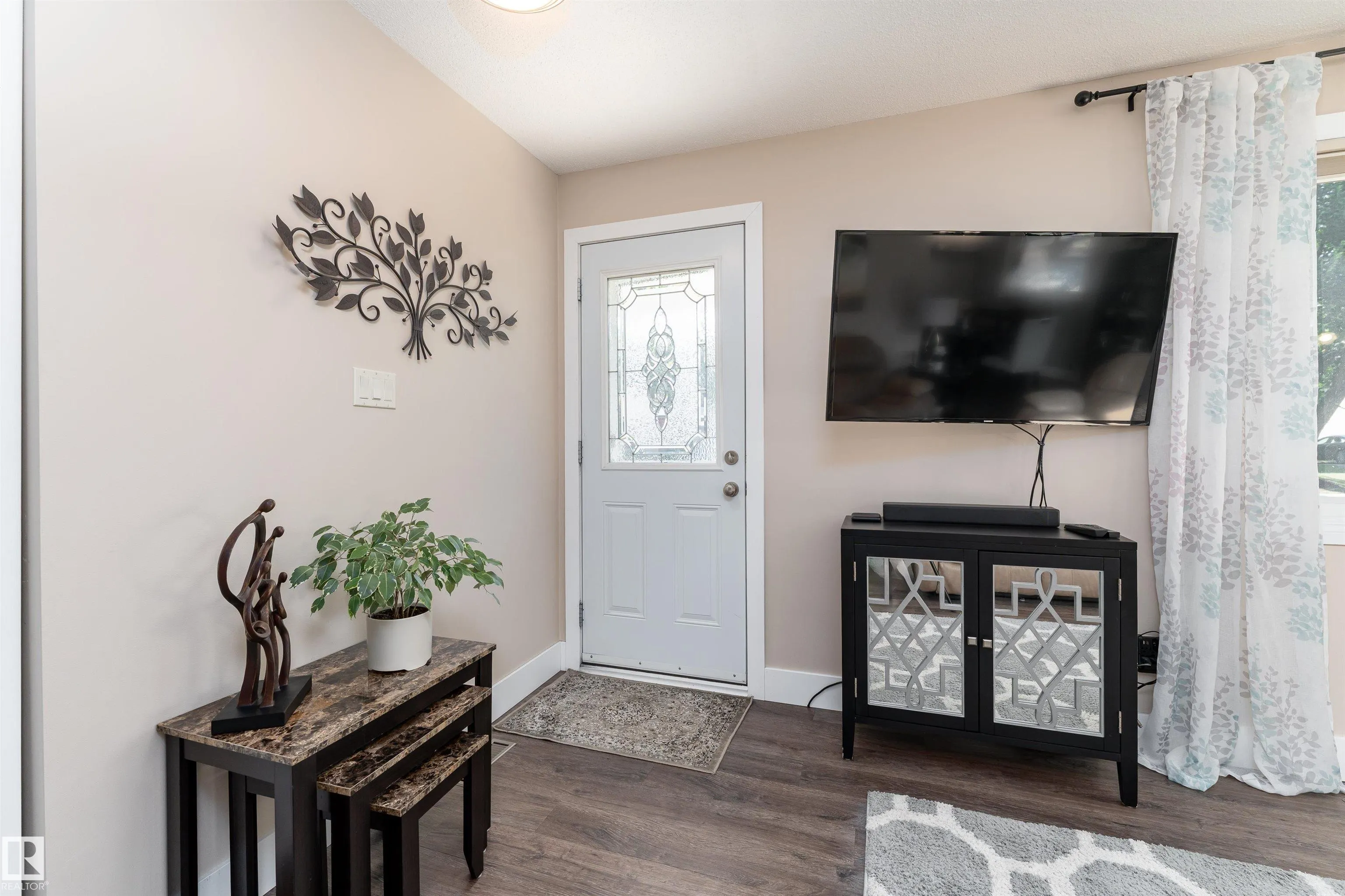 1031 LUEDERS Crescent