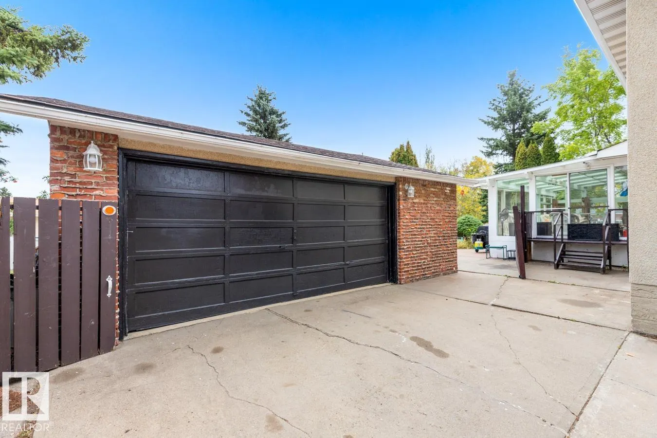 115 GLENRIDGE Place
