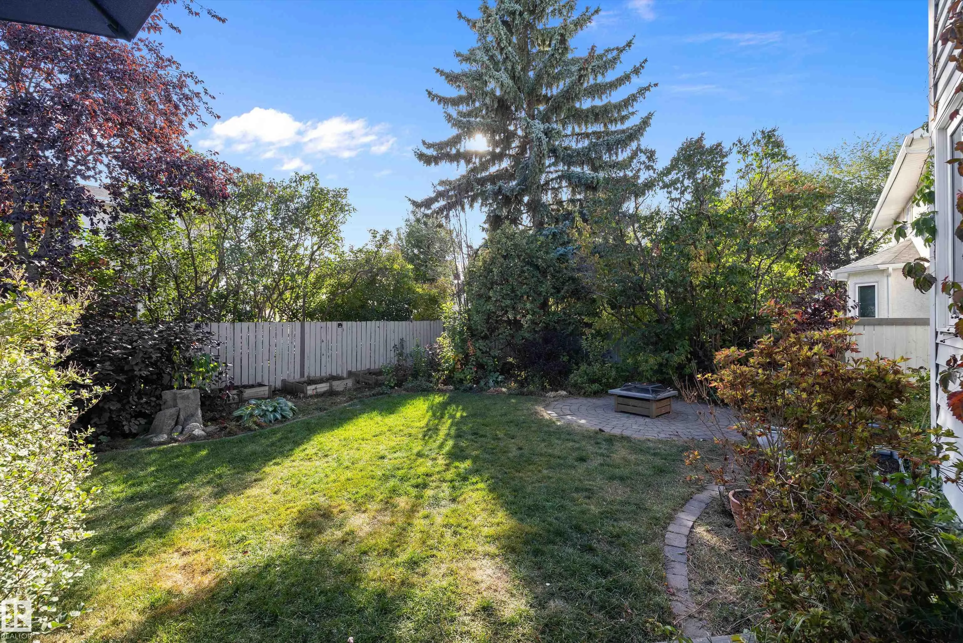 10 DELISLE Court