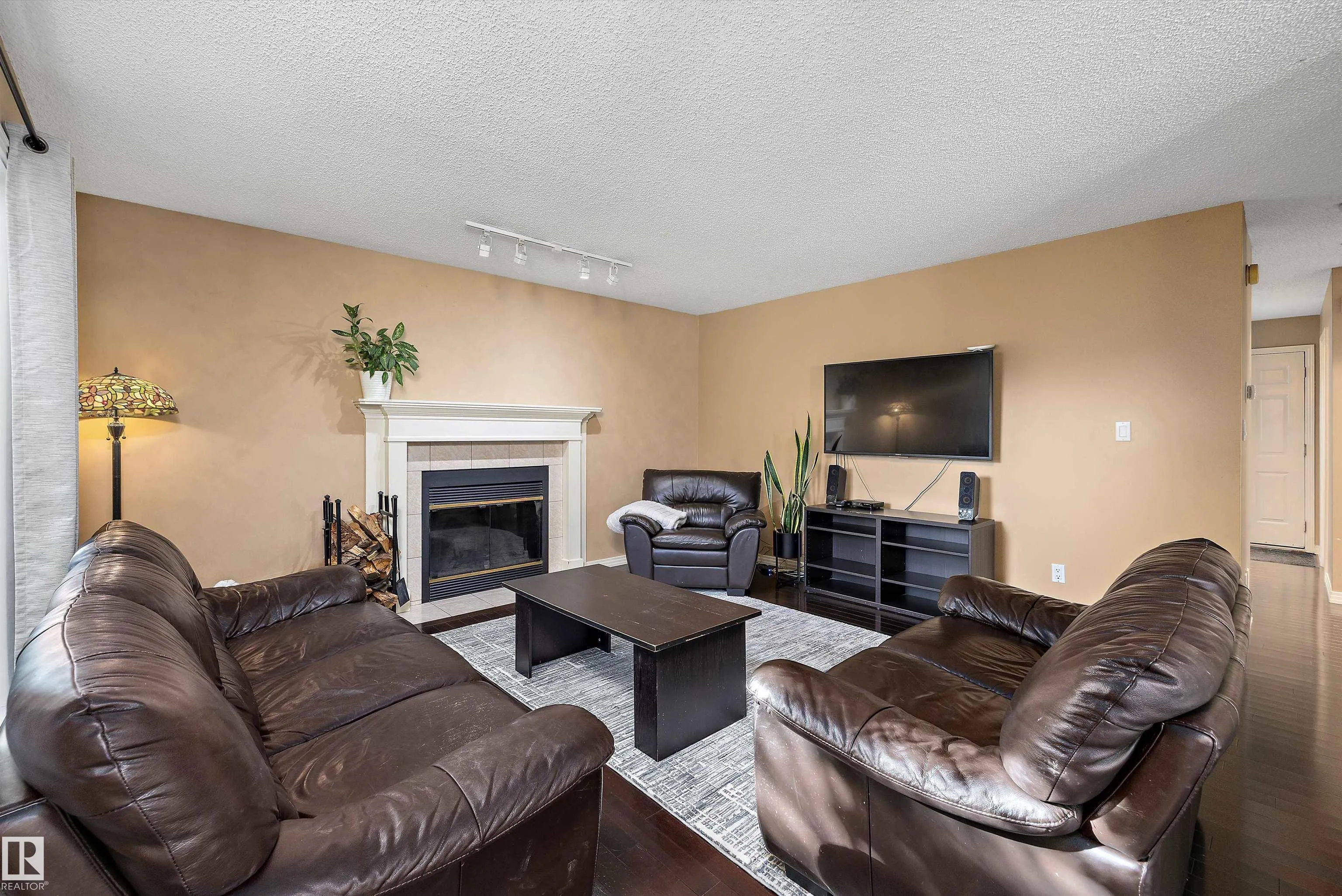 10 DELISLE Court