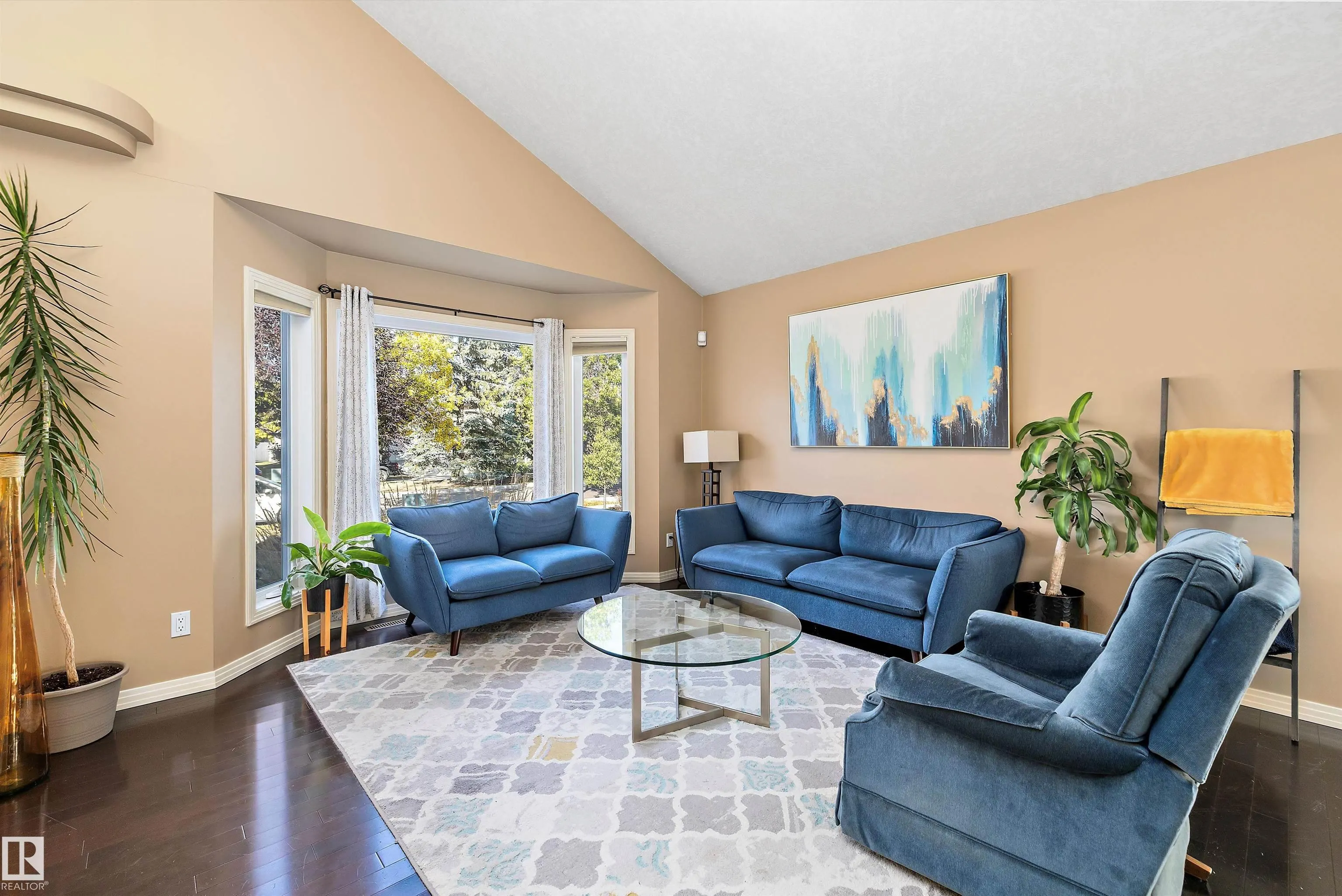 10 DELISLE Court