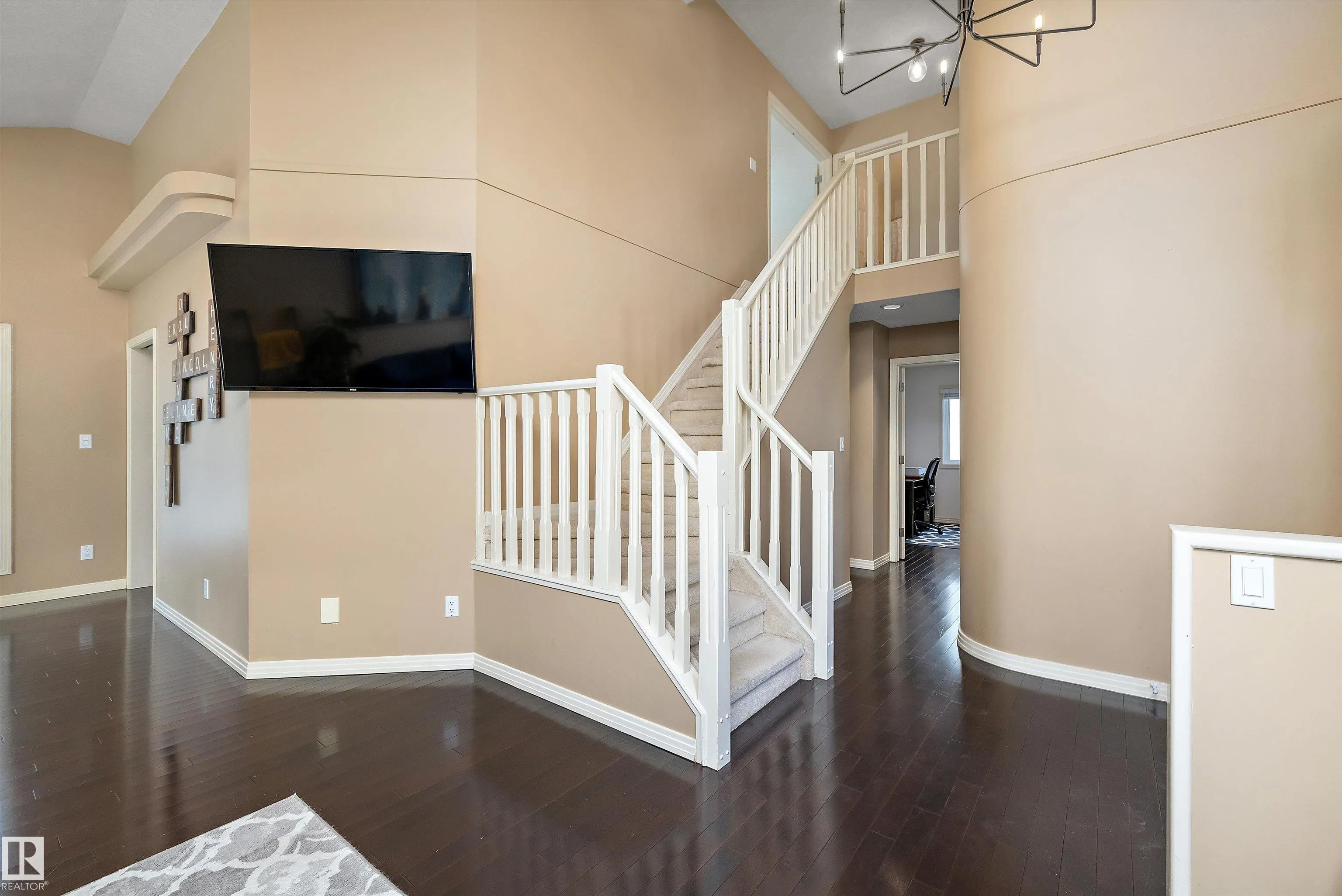 10 DELISLE Court
