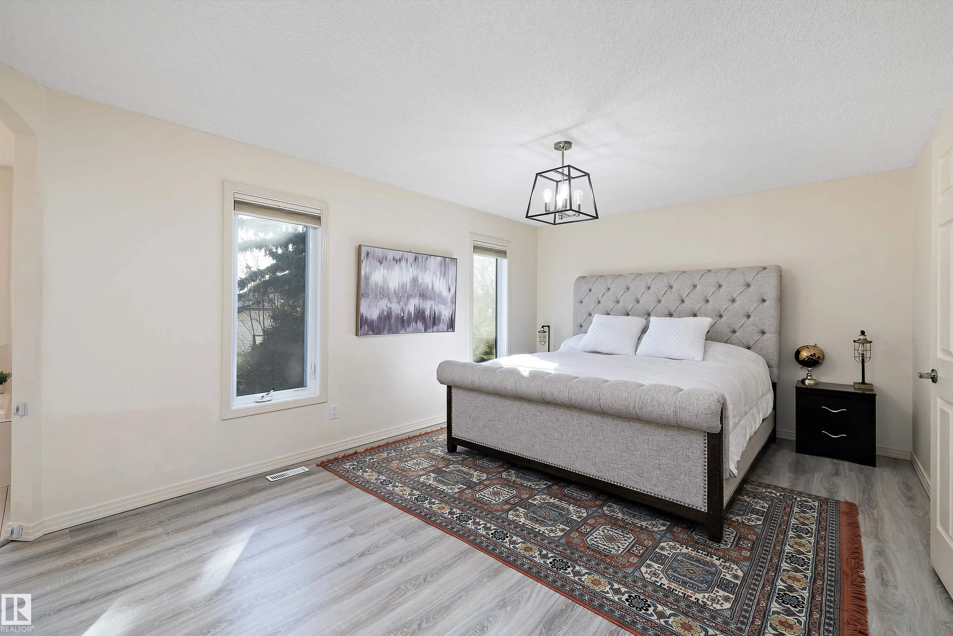 10 DELISLE Court