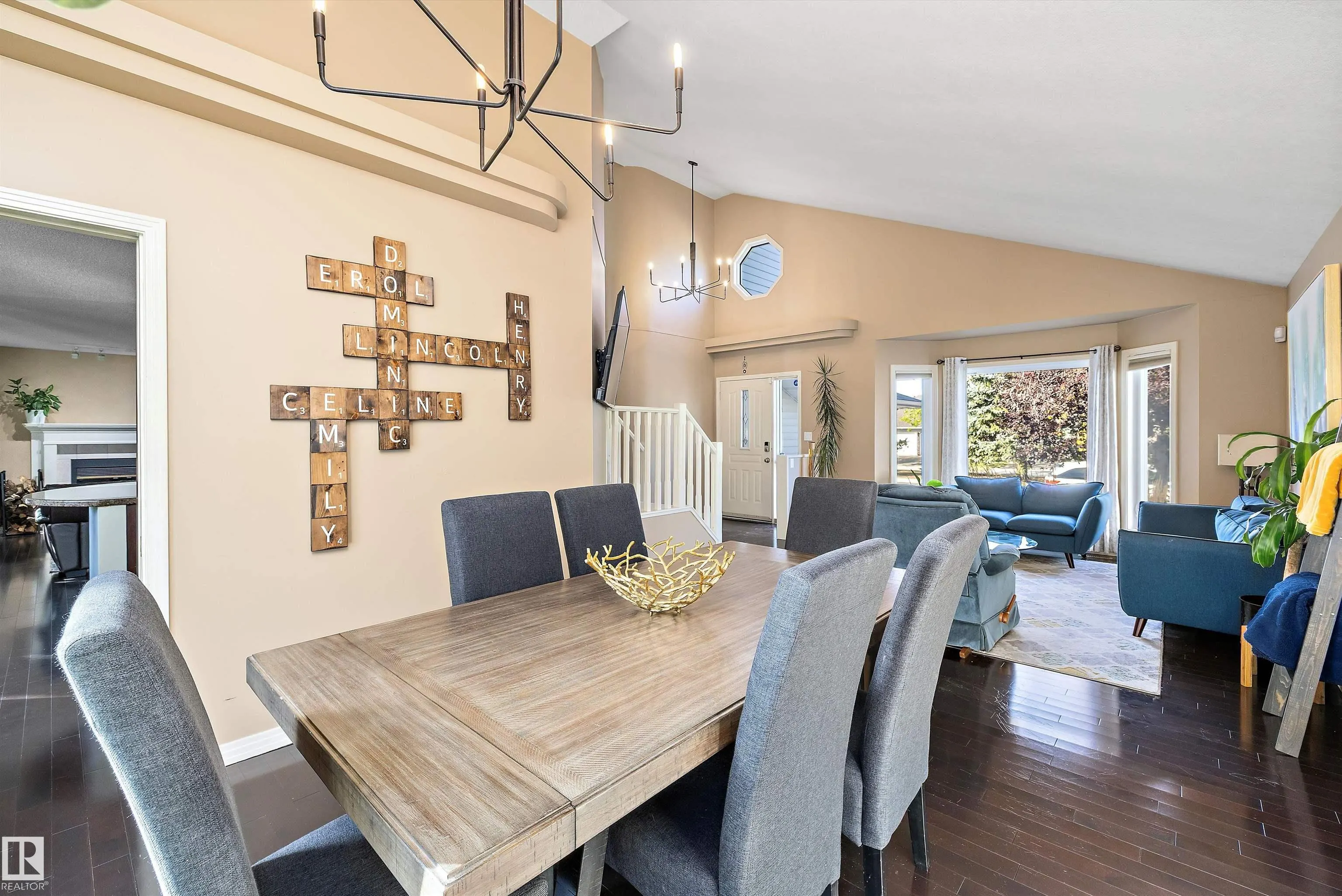 10 DELISLE Court