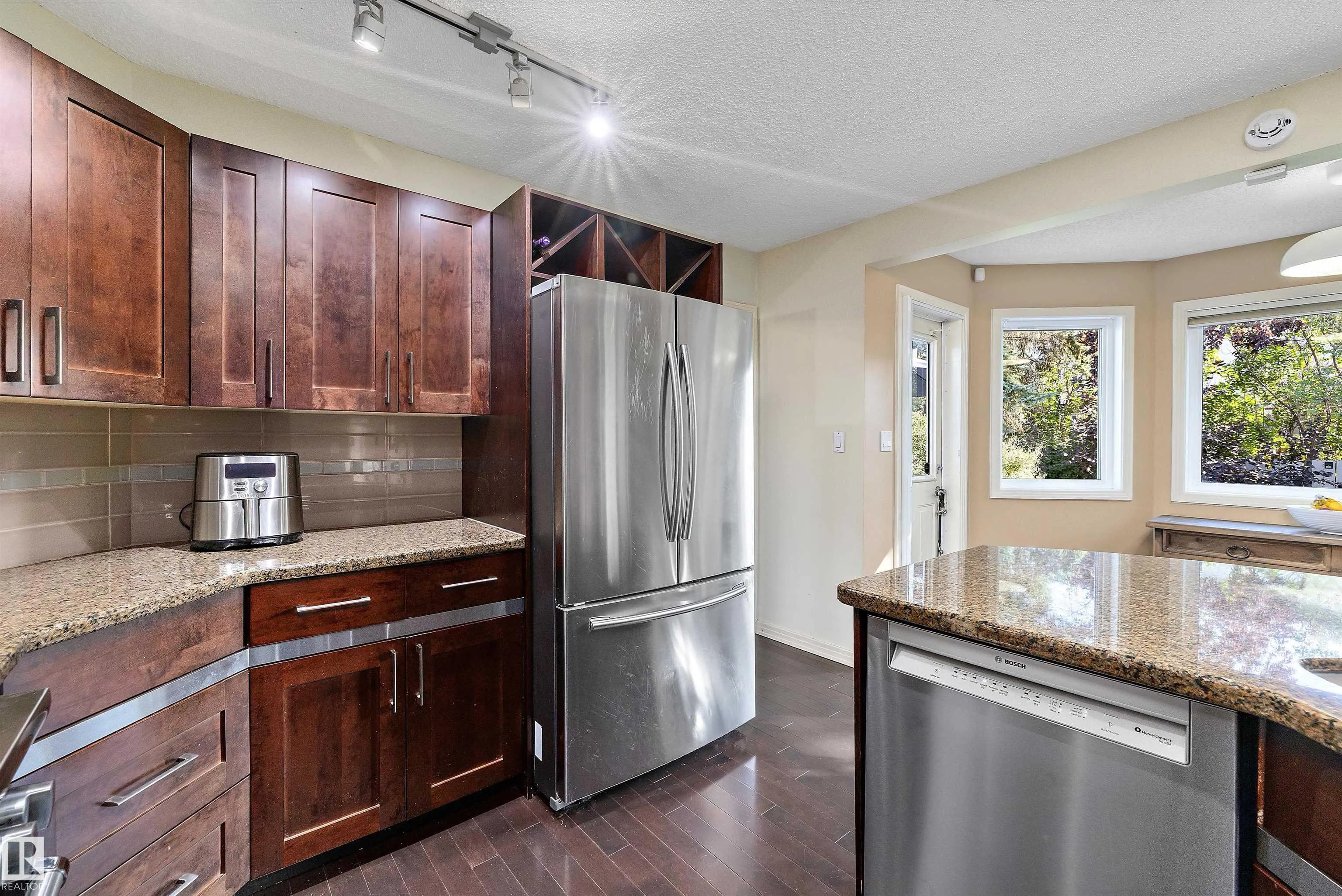 10 DELISLE Court