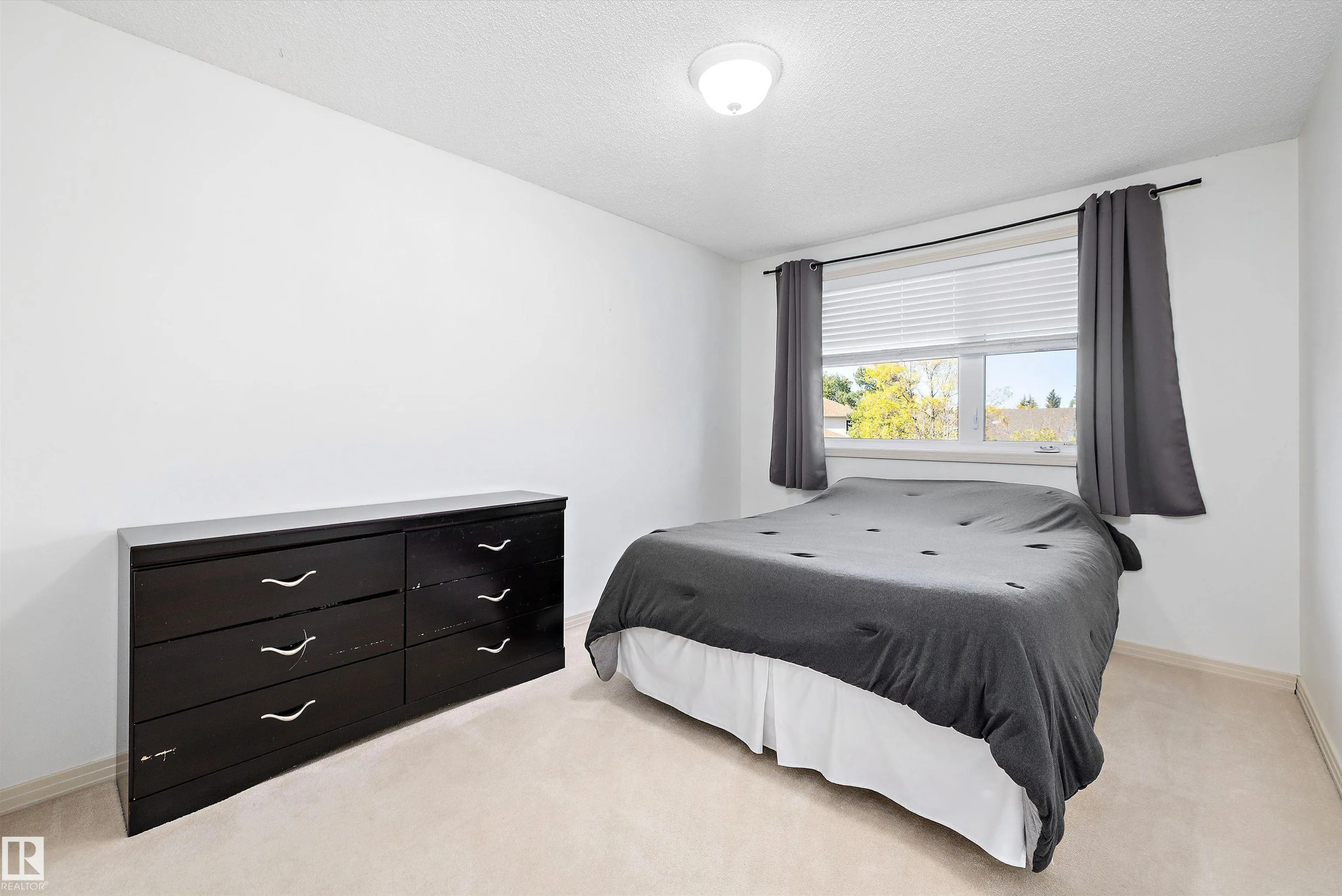 10 DELISLE Court