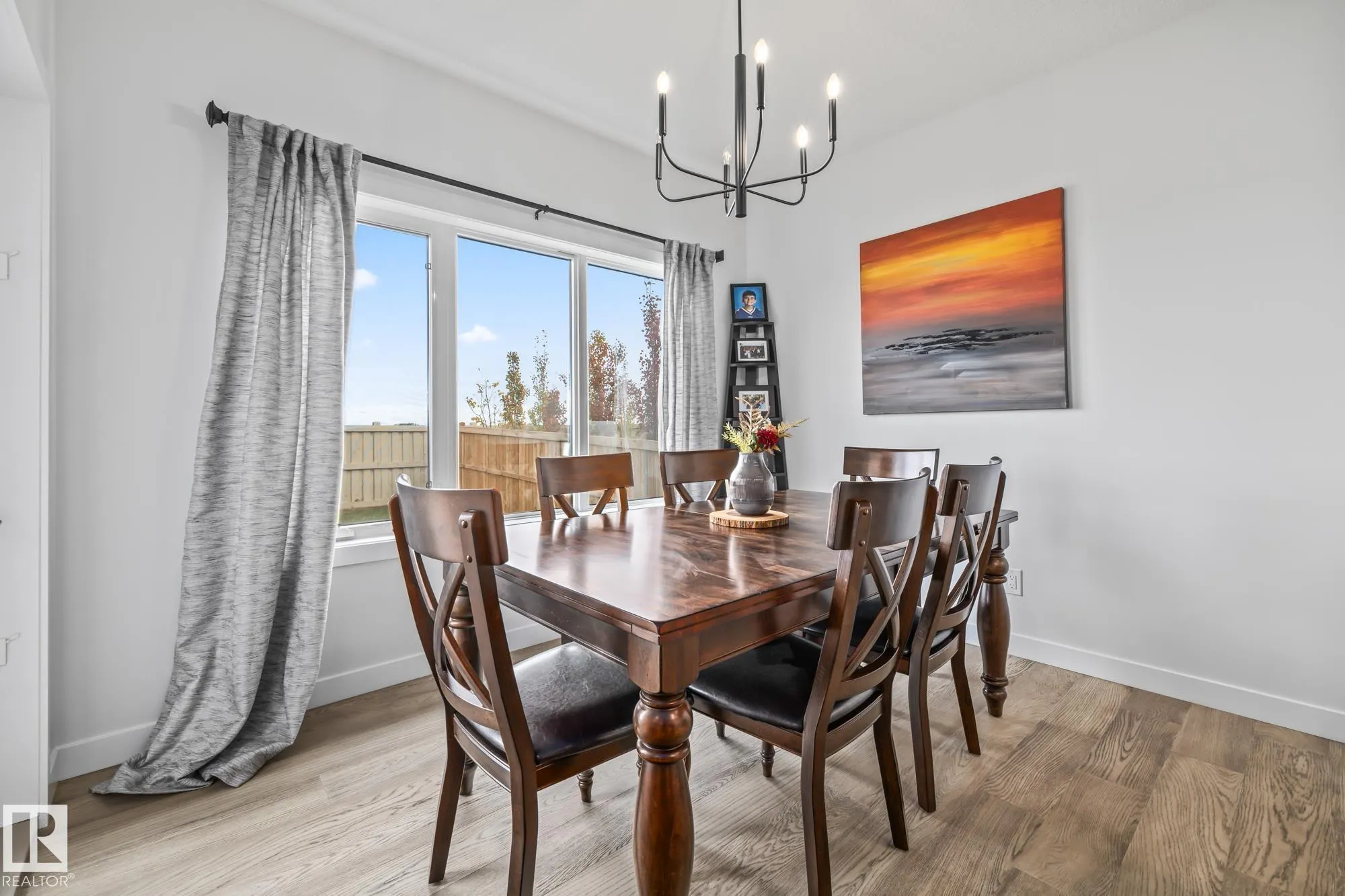34 EDGEFIELD Way