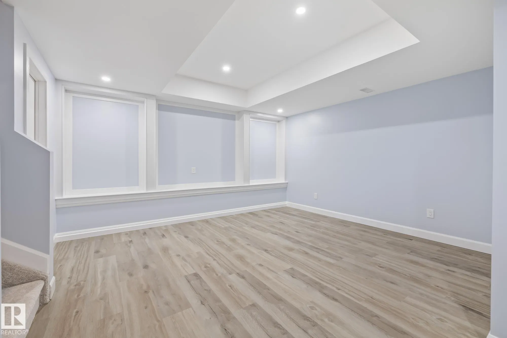 34 EDGEFIELD Way
