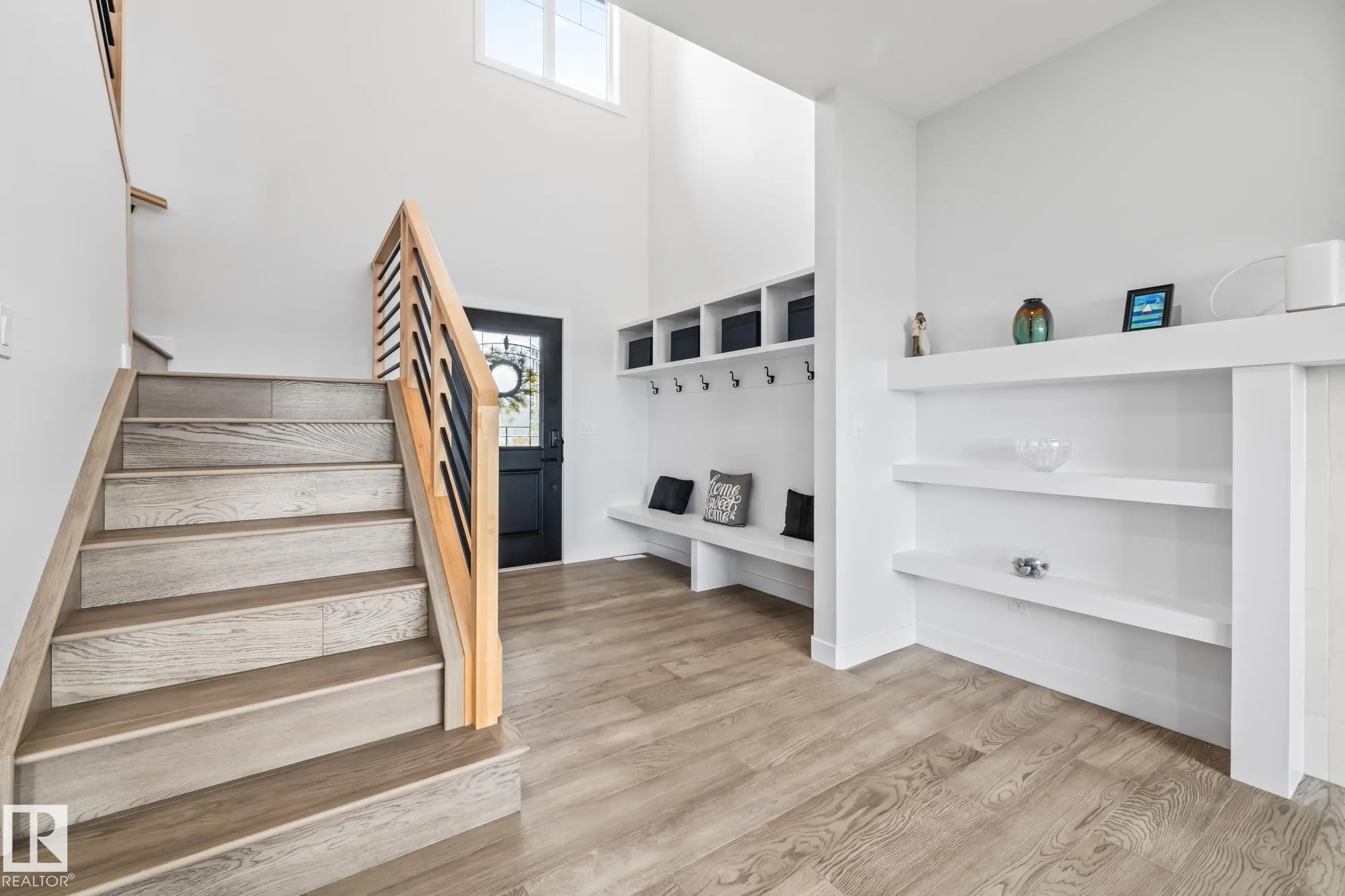 34 EDGEFIELD Way
