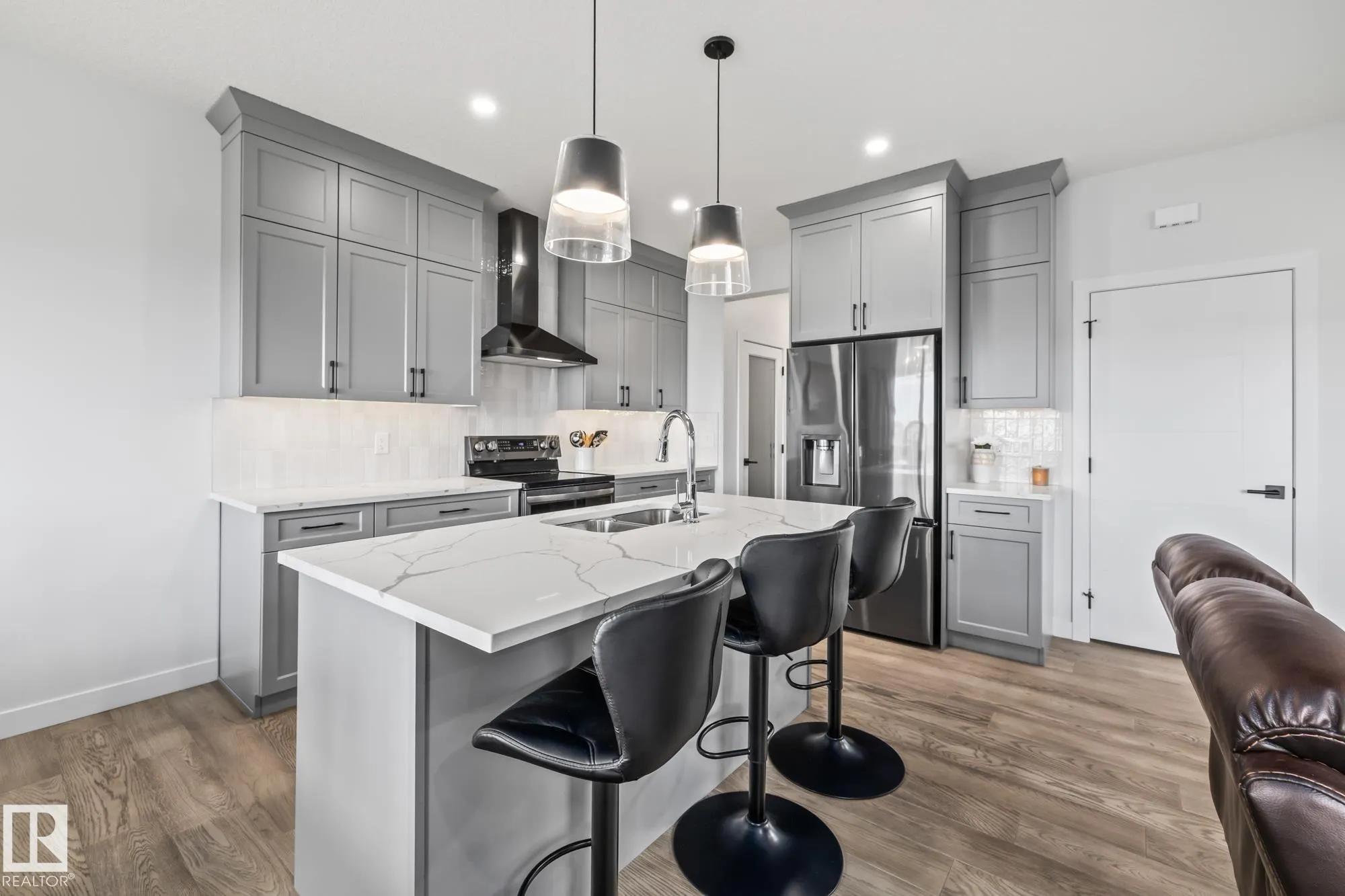 34 EDGEFIELD Way