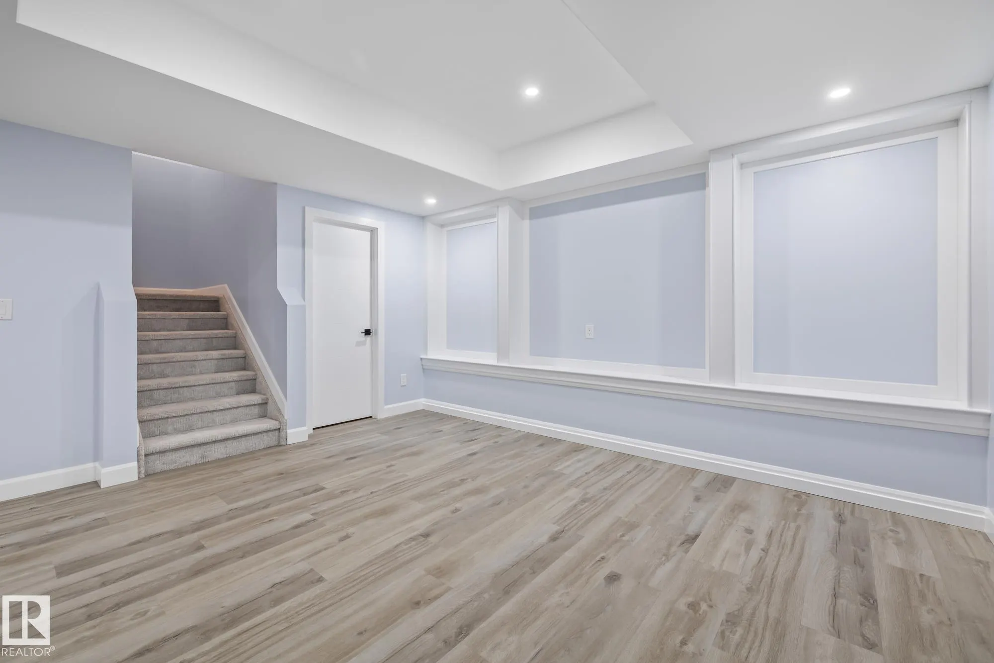 34 EDGEFIELD Way