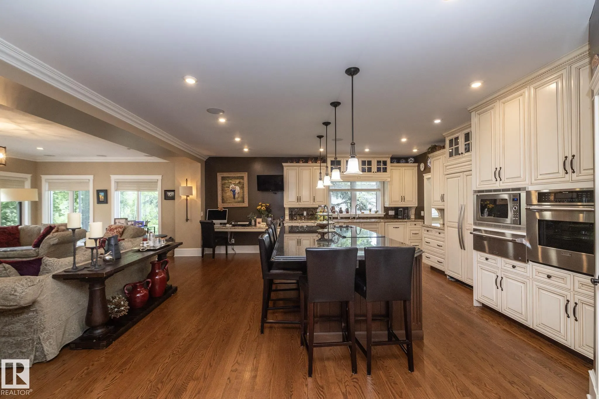 63 FAIRWAY Drive